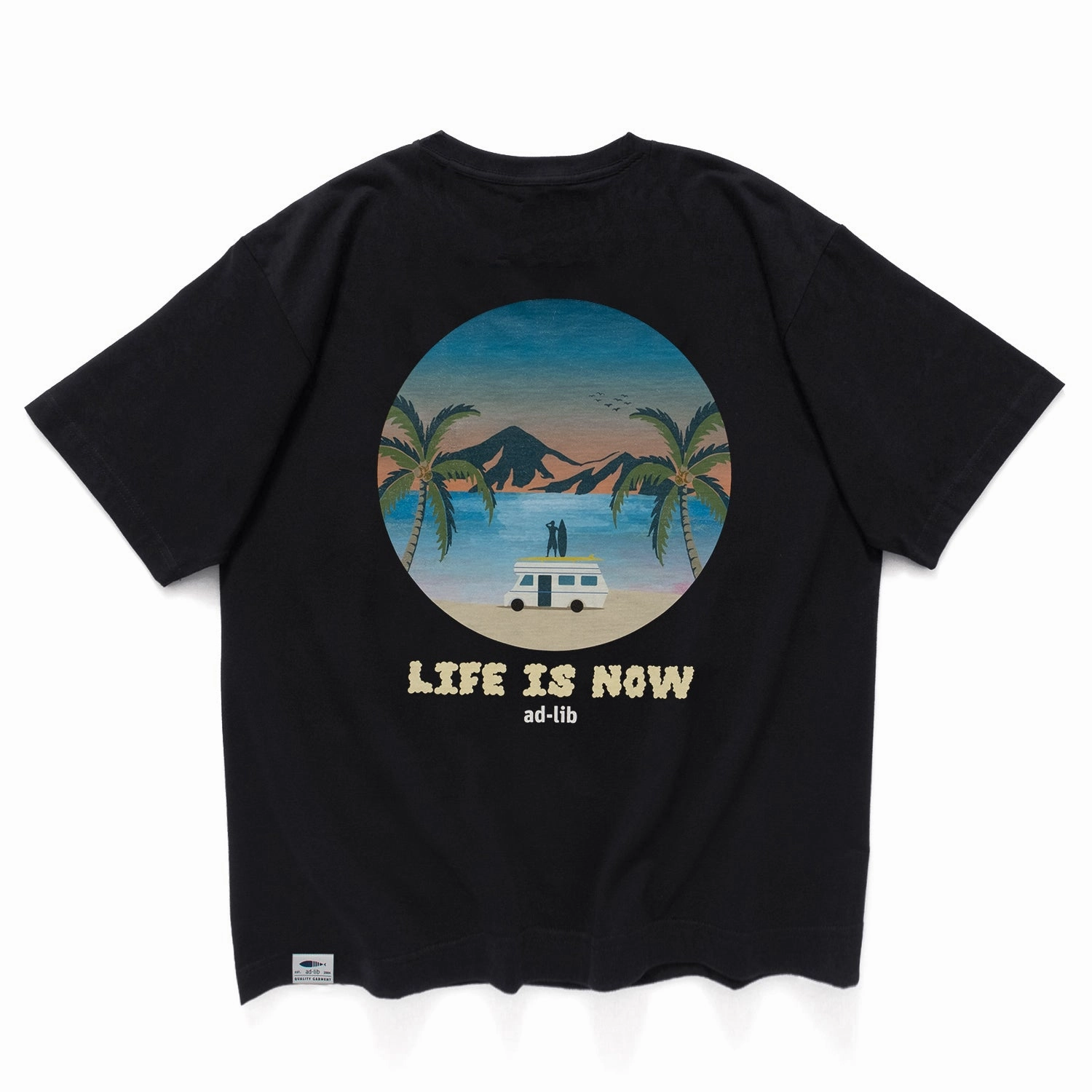 (ZT1482) Hawaii Surfing Graphic Pocket Tee Embroidered Details