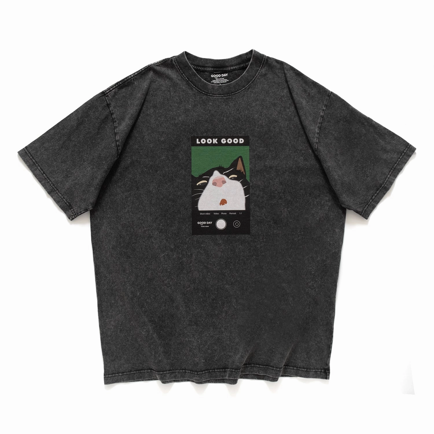 (ZT1512) Selfie Cat Graphic Tee Soft Touch Texture Comfy Layer Wear
