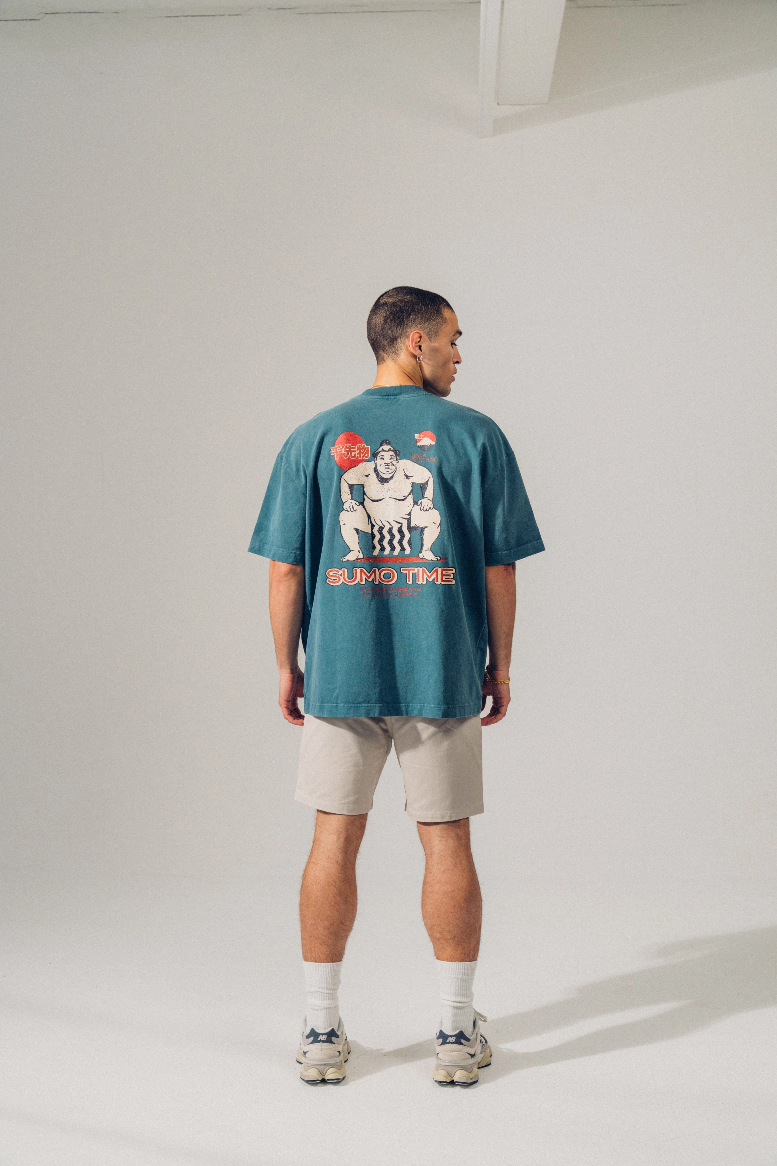 Relaxed Everyday Wear SeamlessConstruction A Thousand Futures 'Sumo Time' Vintage Washed Tee - Pine