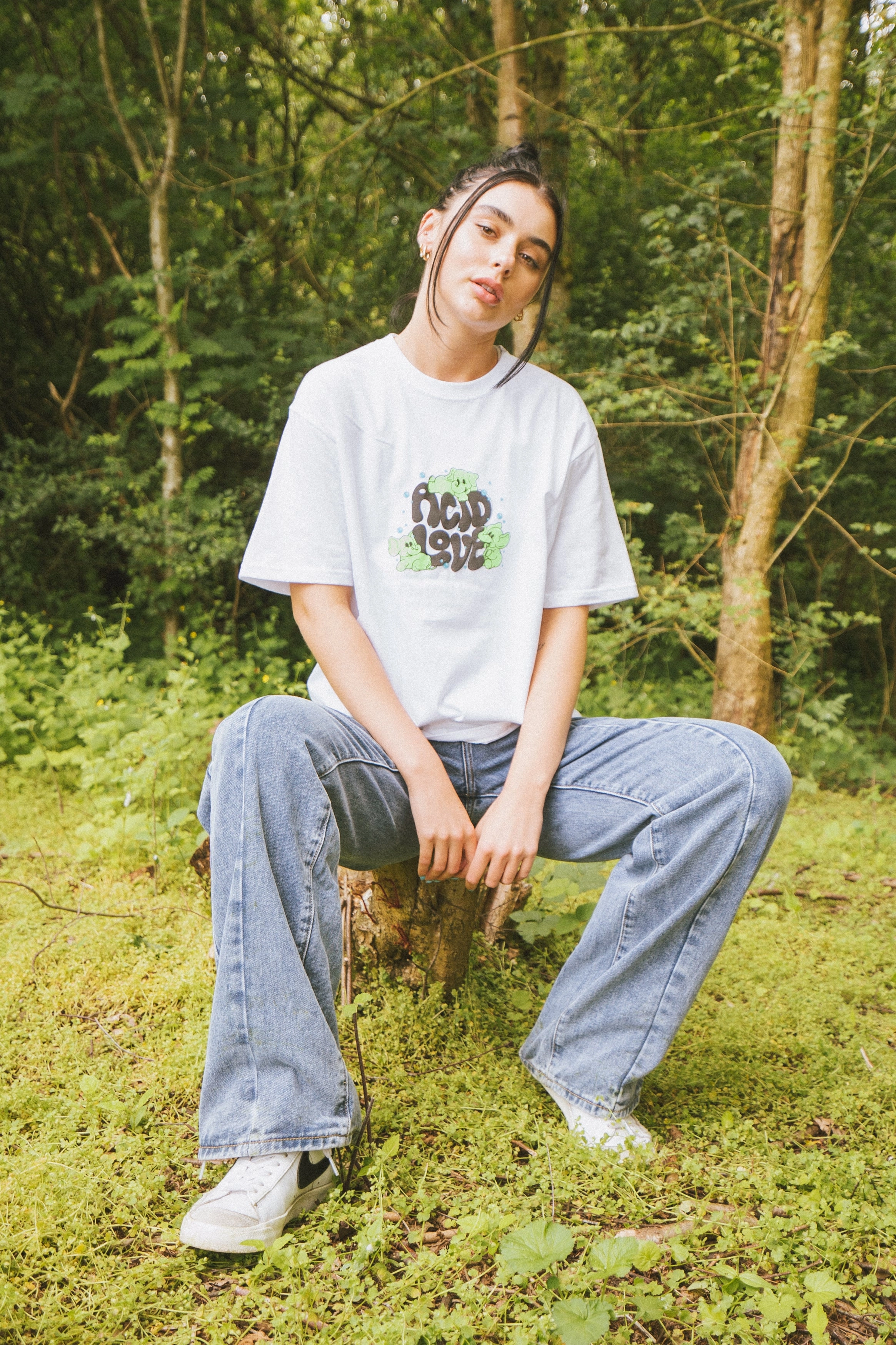 ACID LOVE 0.06 'Fantasy' Tee - White Summer Favorite