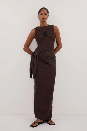 MELISSA CHOCOLATE MIDI SKIRT Outfit Essence Essential Style