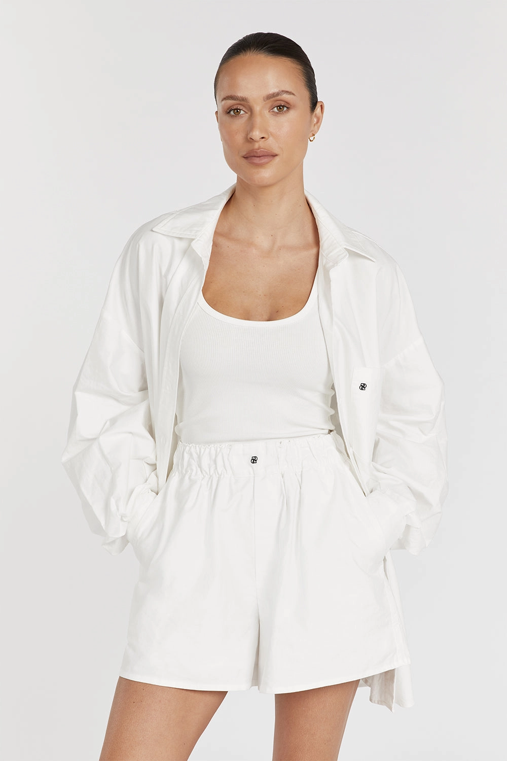 RHEA WHITE COTTON SHORT On-The-Go Style