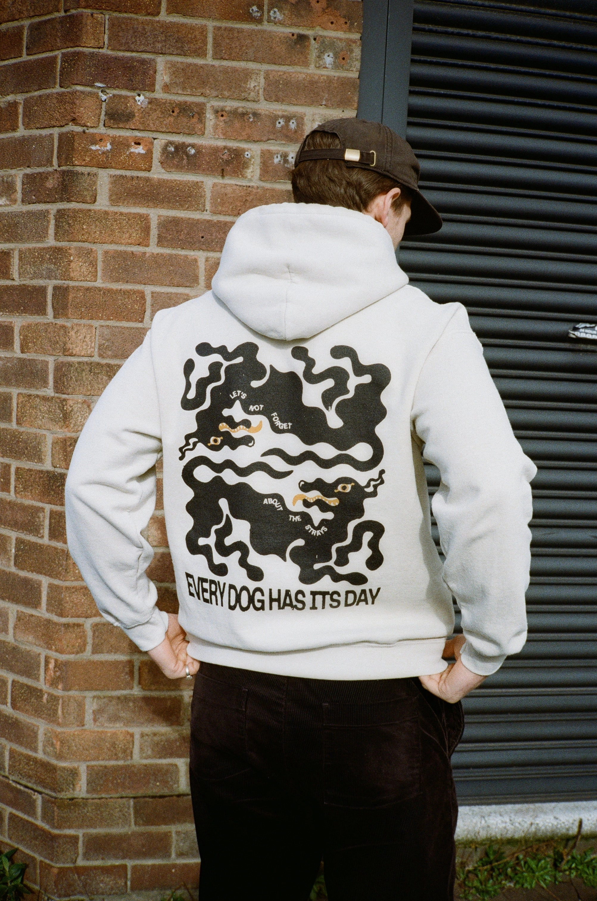 Raccoon like Pullover Style KBAR X UN:IK 'Every Dog Has Its Day' Vintage Washed Hoodie - Ivory