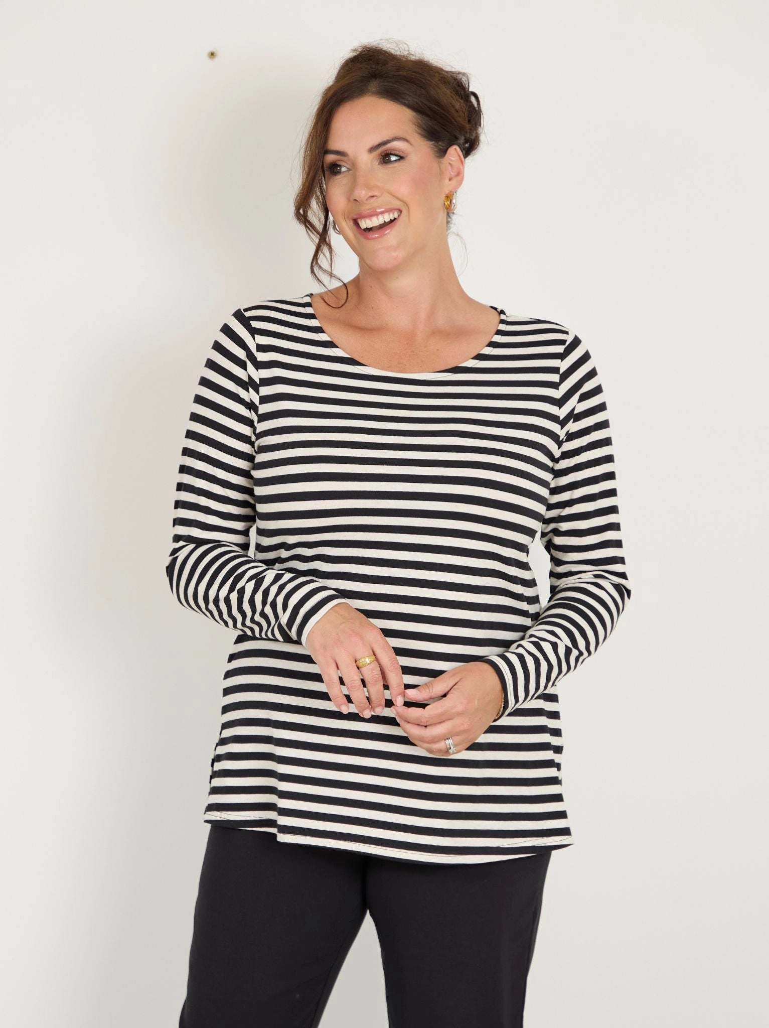 Alma Jersey Top - Black WaterRepellent Coating Compression Fit Engineering