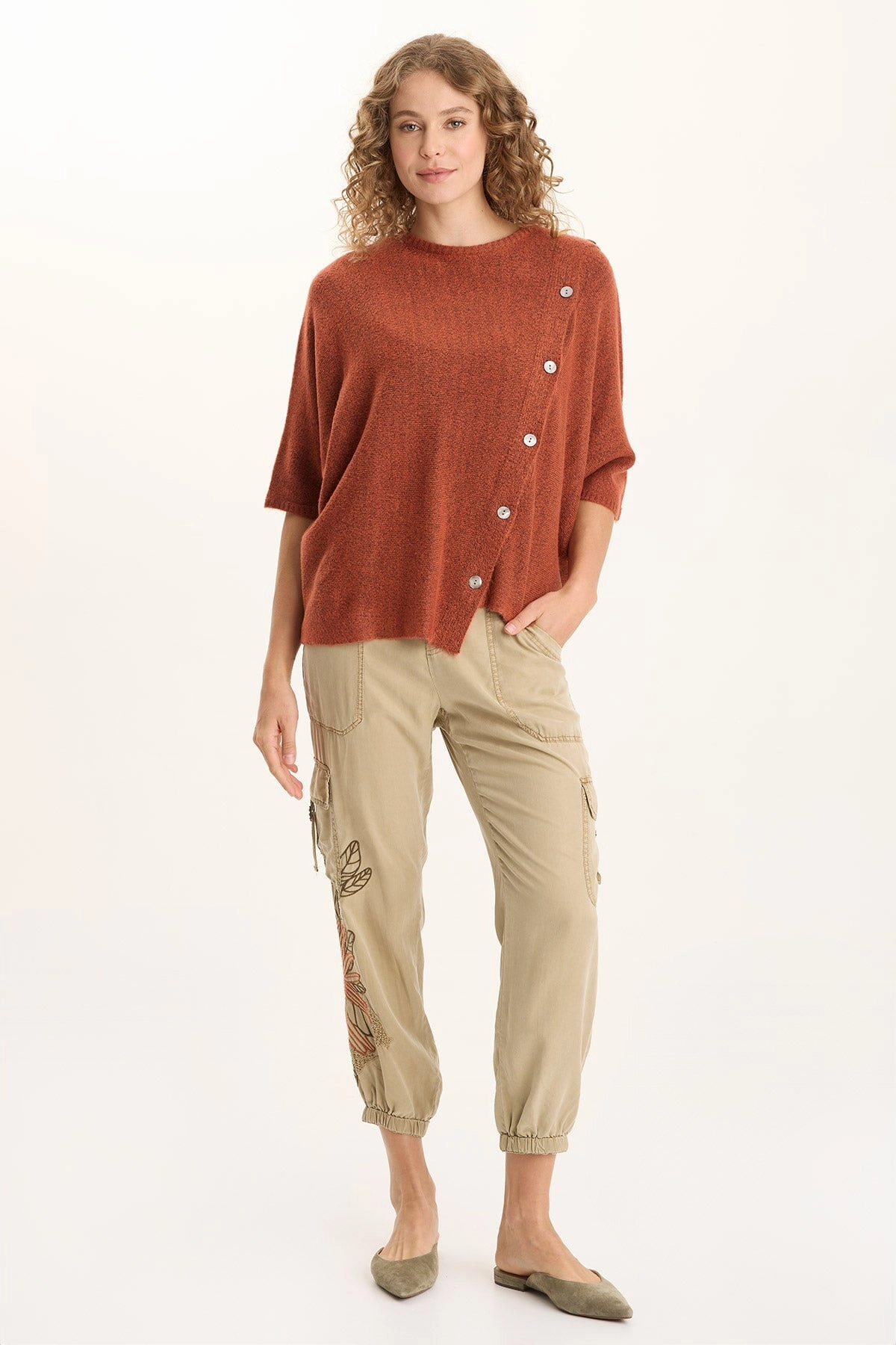 Relaxed Movement Darri Embroidered Pull-on Soft Twill Jogger