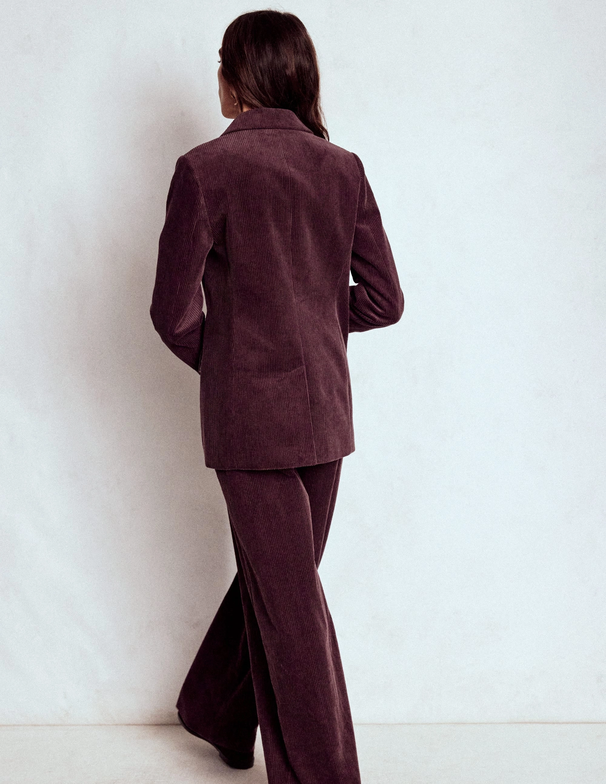 Subtle Color Tone Comfy Layers Woodbridge Cord Blazer-Deep Aubergine