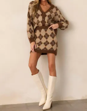 Functional Fashion Argyle Knit Cardigan In Brown