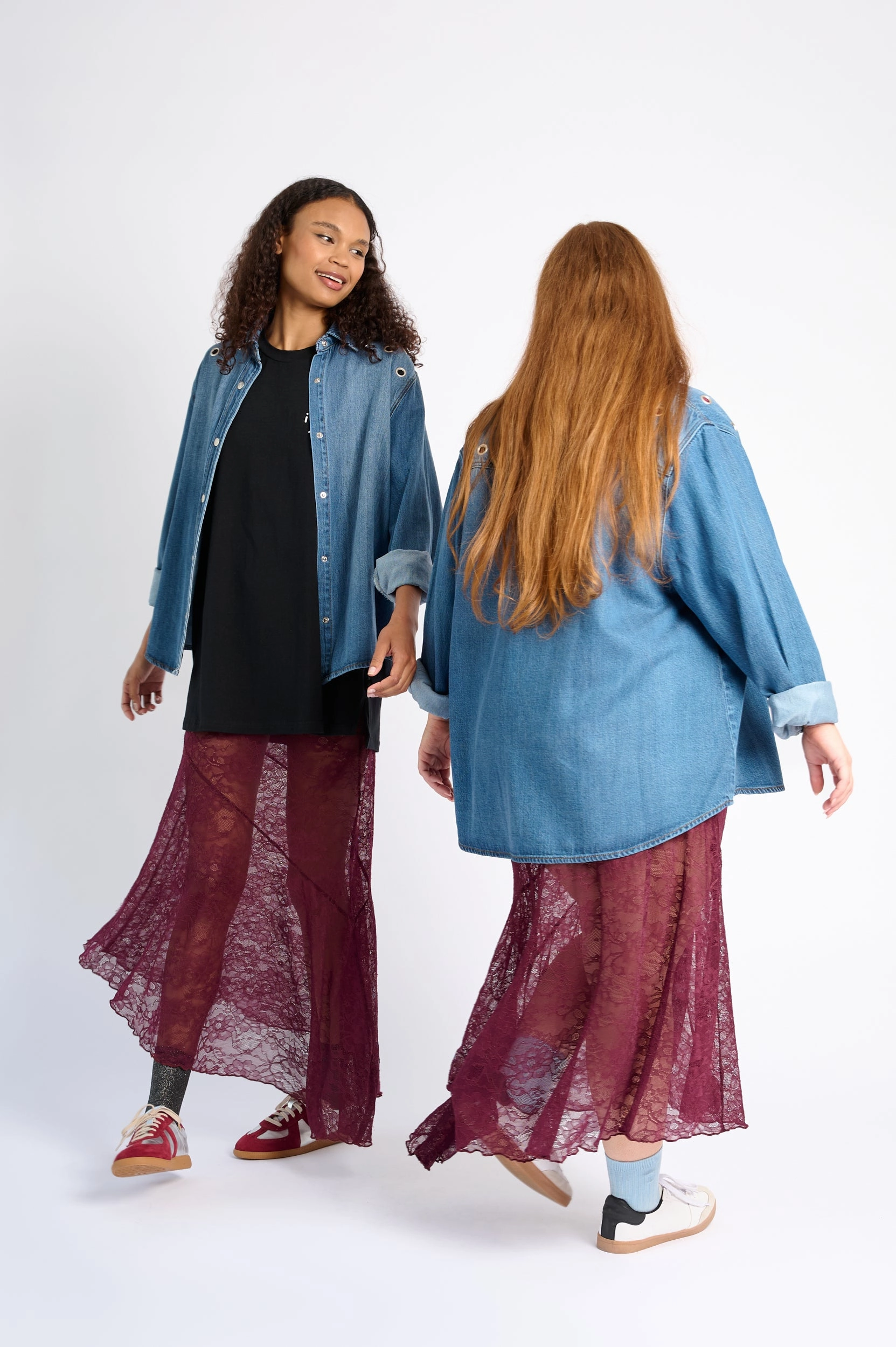 Comfort Fit Asymmetrical Hem Lace Skirt in Burgundy