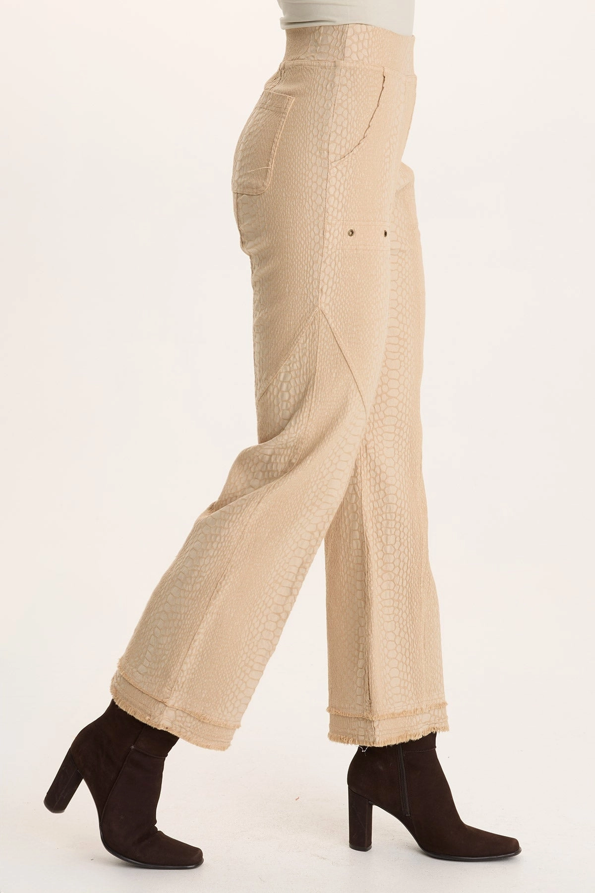 Askell Textured Jacquard Flared Pull-On Pant Utility Ready
