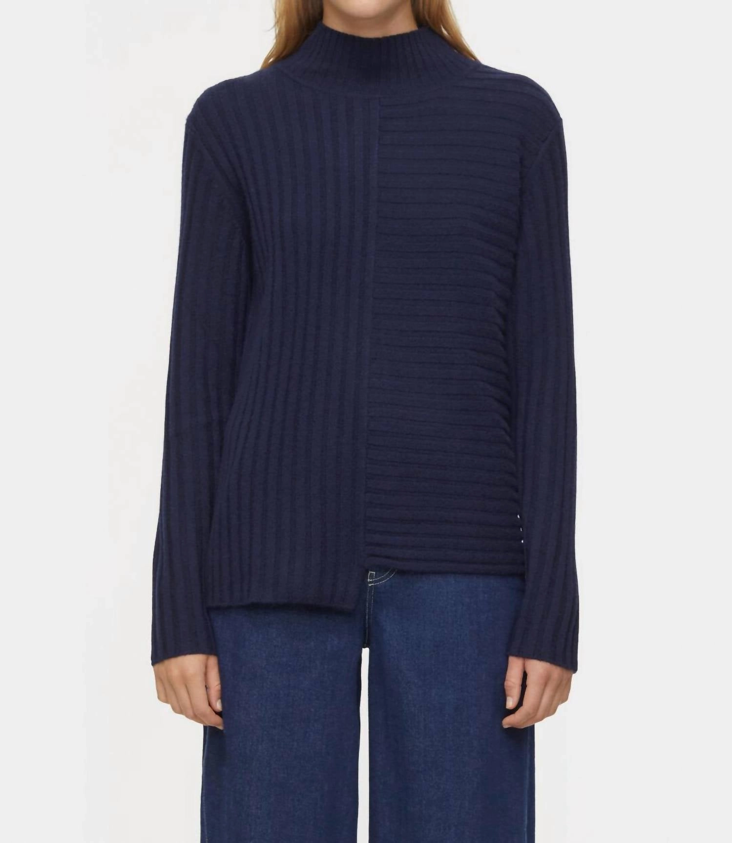 Soft Knit Design Turtle Neck Pullover In Dark Night