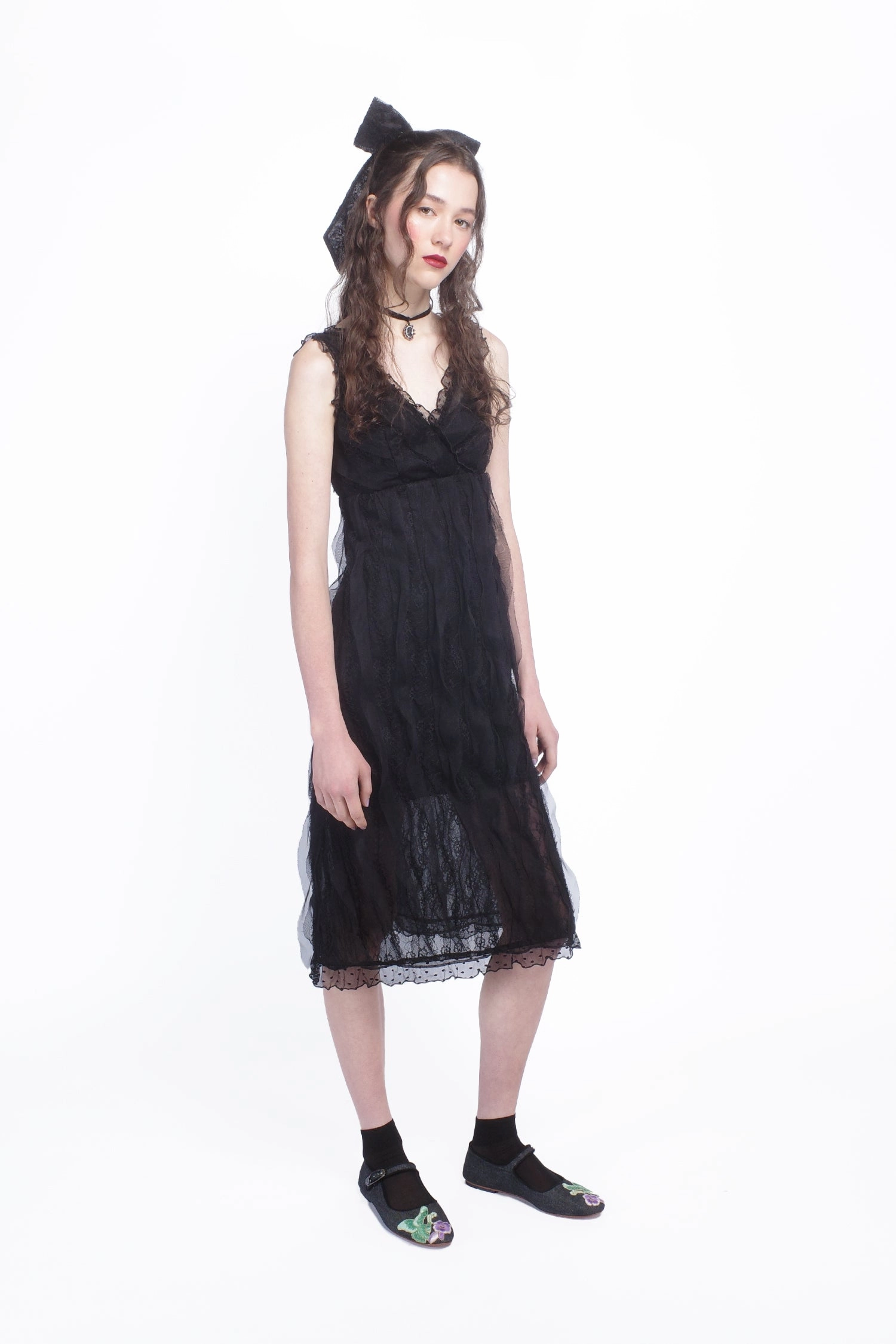 Chic and Flattering Cotton-Blend Black Combo Sleeveless Lace Dress