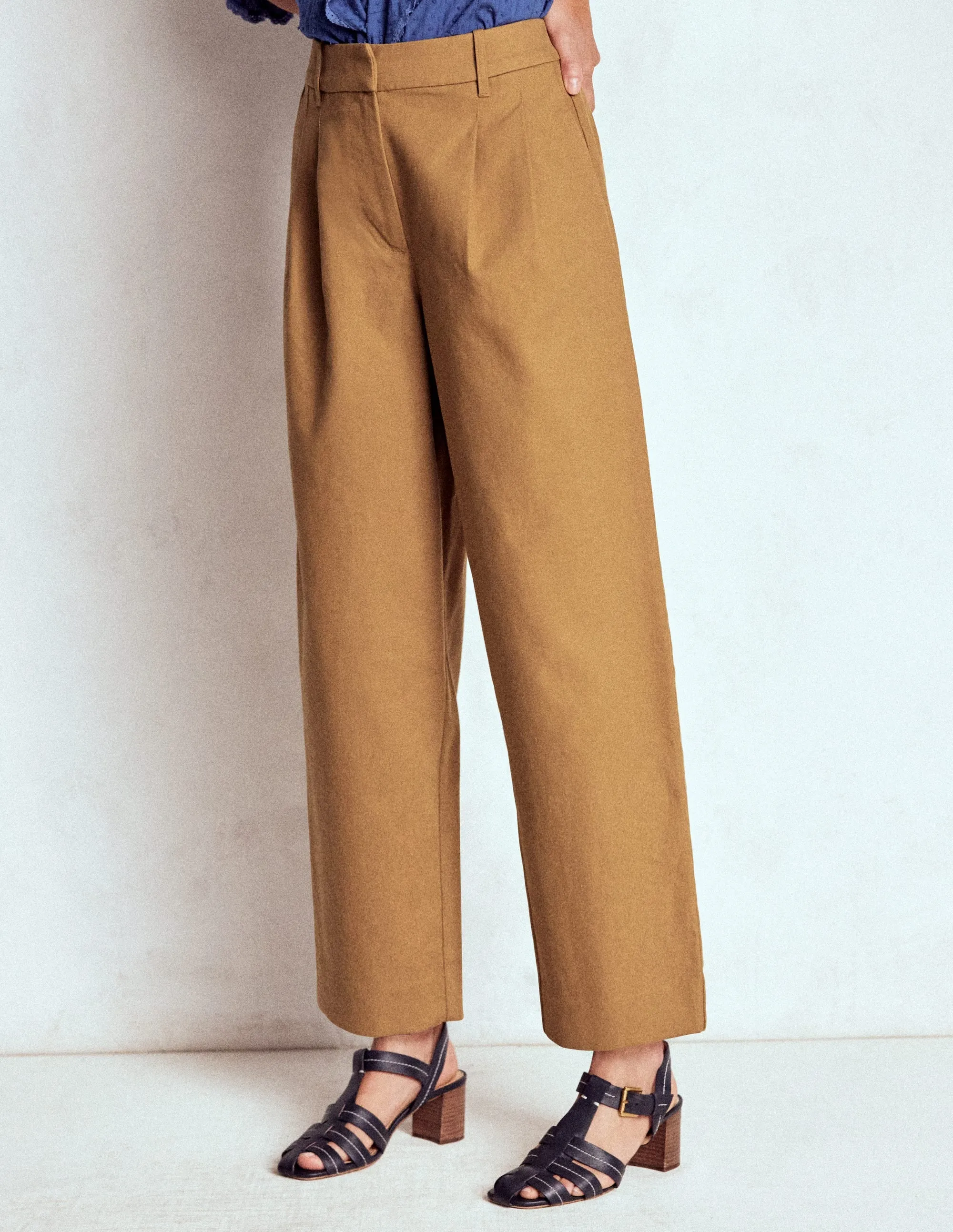 Layered Protection Movement Comfort Bloomsbury Cotton Trousers-Camel