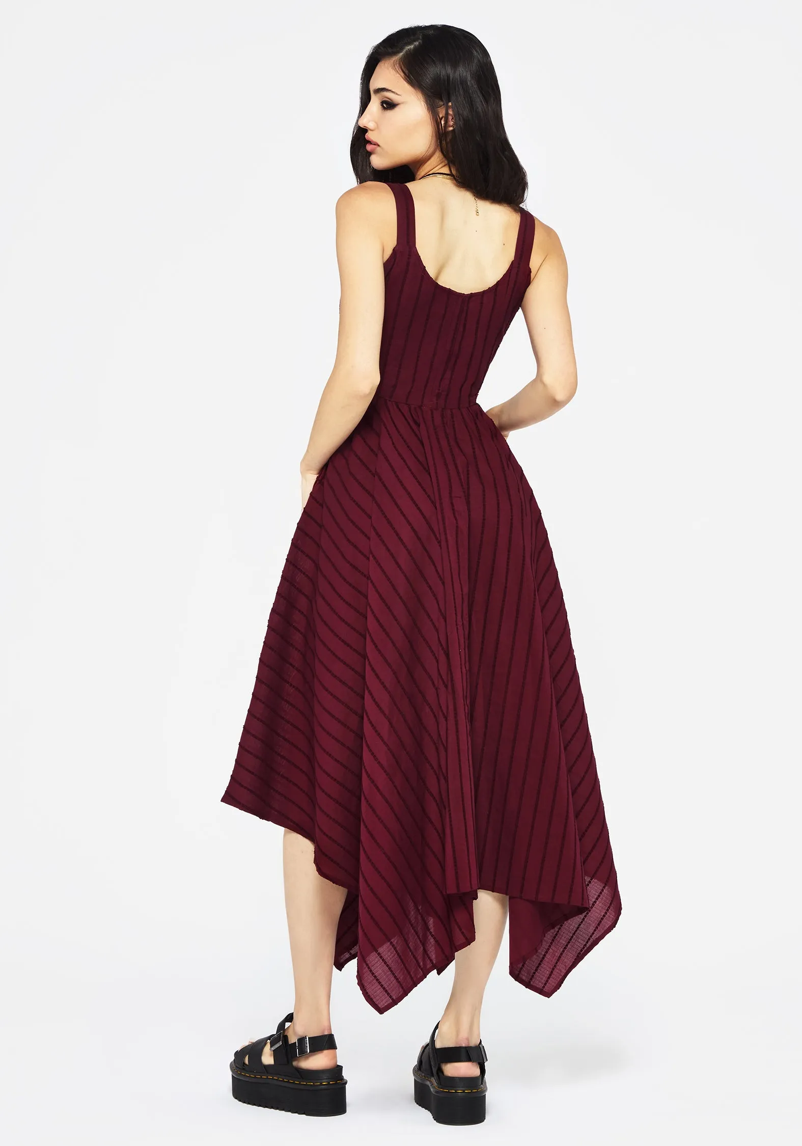 Sleek Vibe Flattering Cut Wear Blythe Cotton Handkerchief Hem Midaxi Dress - Burgundy