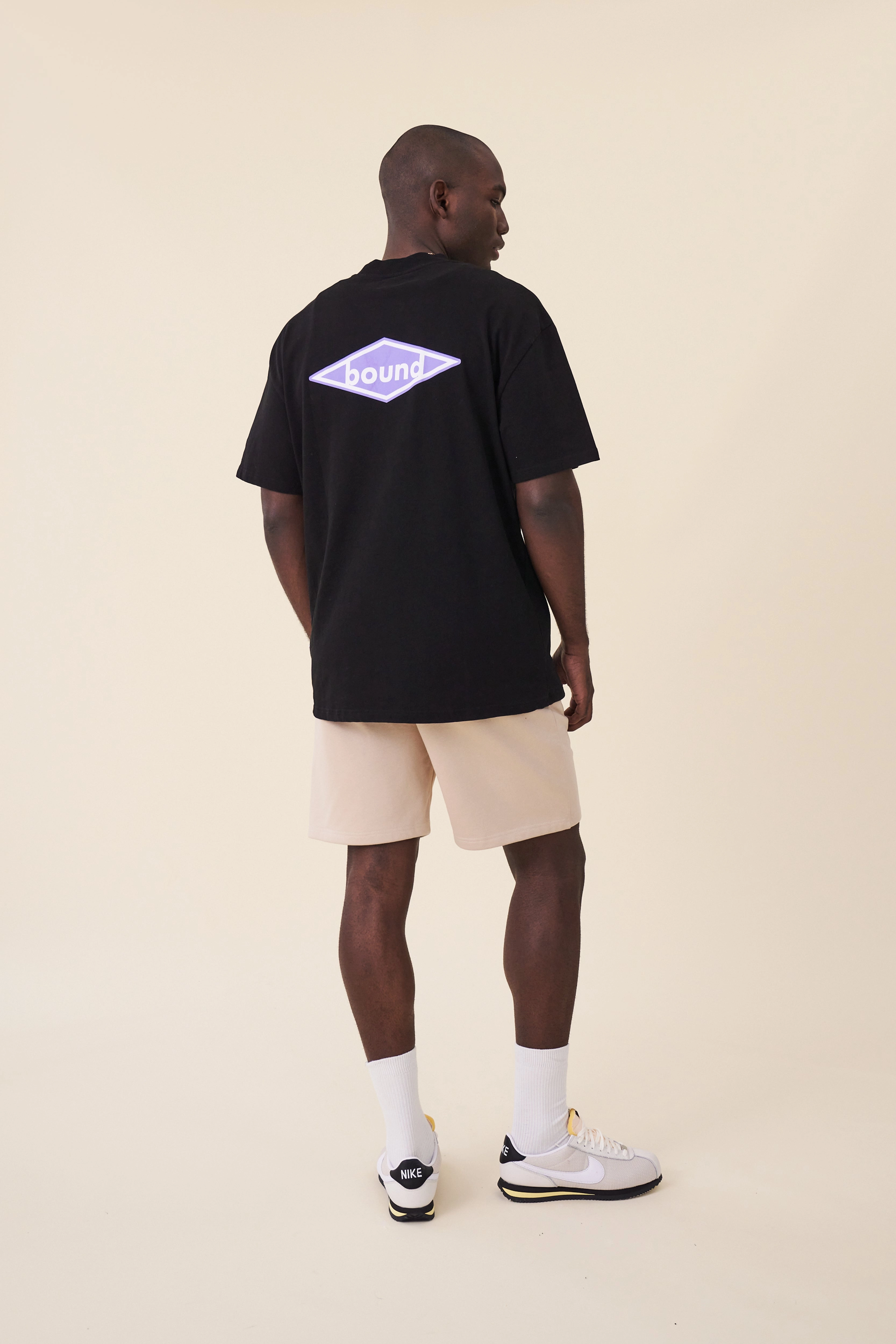 Everyday Casual bound 'Diamond' Tee - Black
