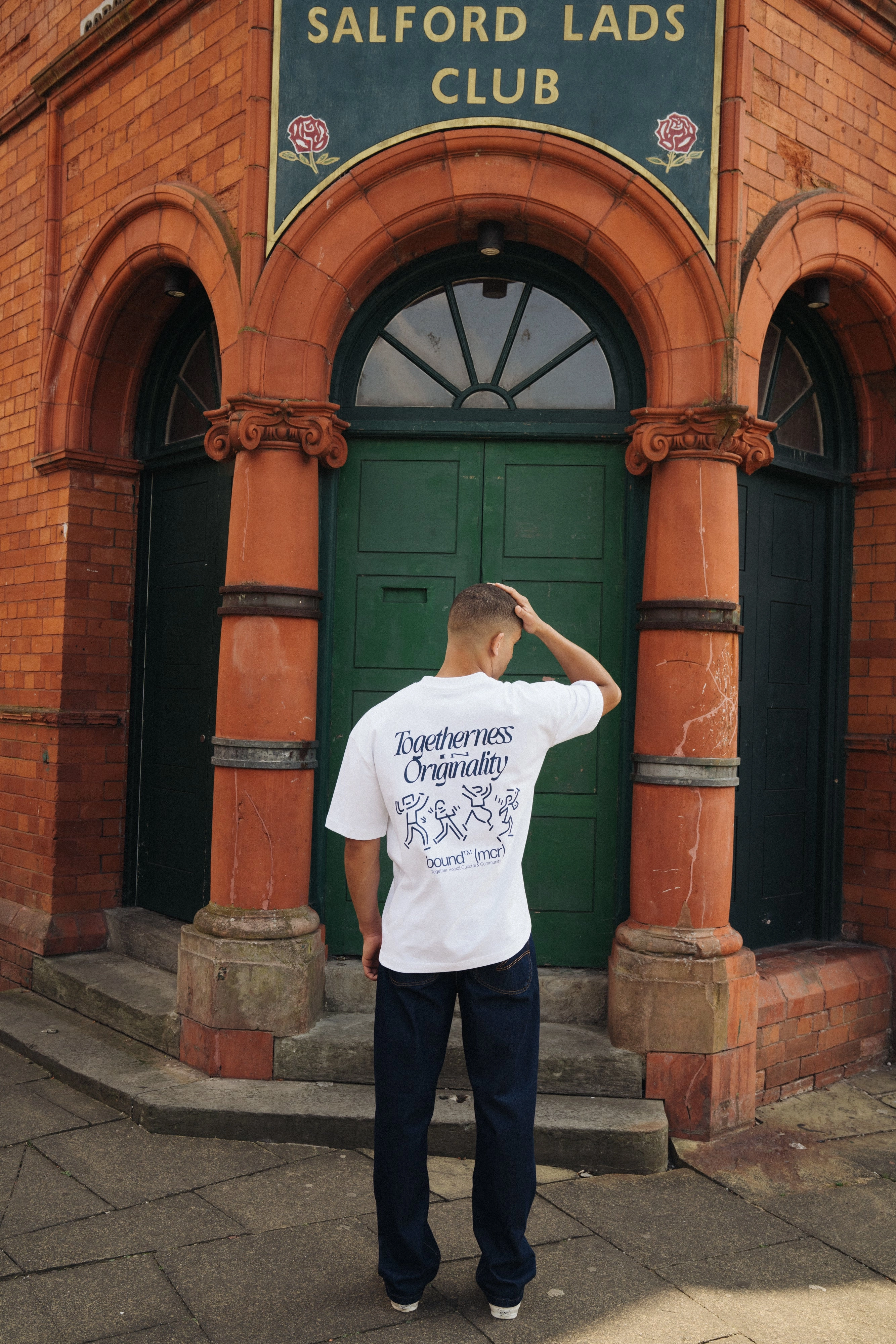 Light and Comfortable Trendy Apparel bound Dancing Tee - White
