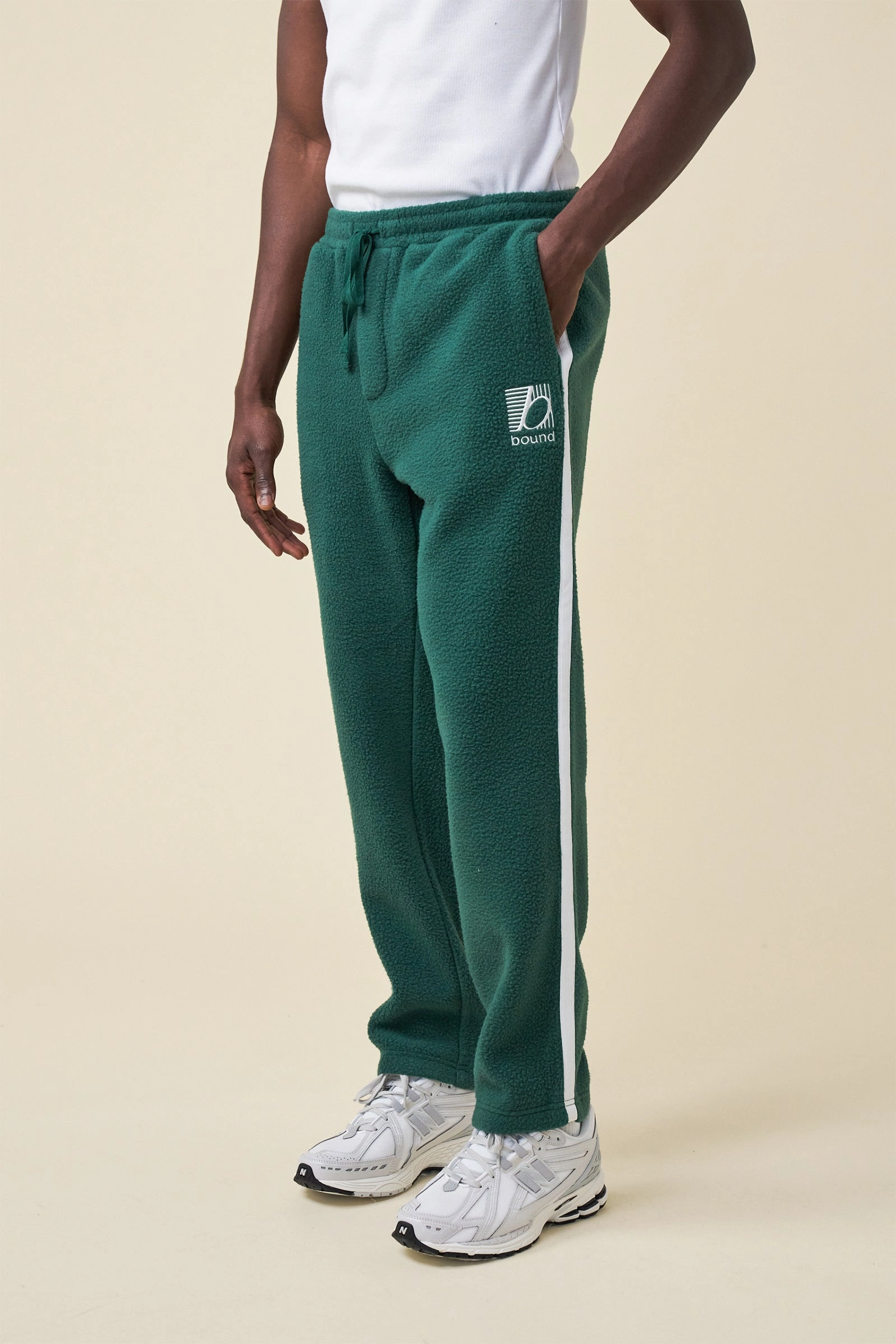 Hip Friendly Pockets bound Reverse Fleece Grid Straight Joggers - Bottle Green