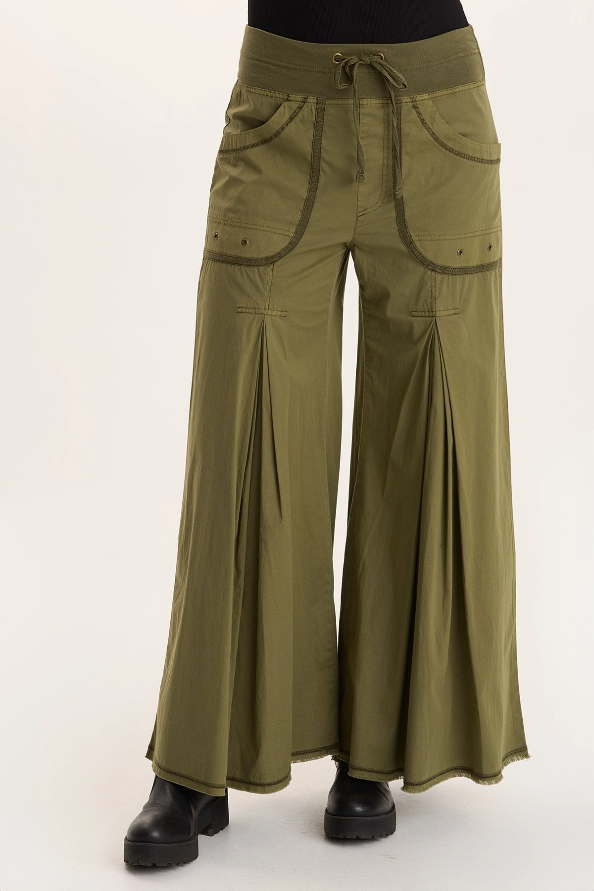 Nevins Soft Volume Wide Leg Drawstring Pant work mode Sleek Fit