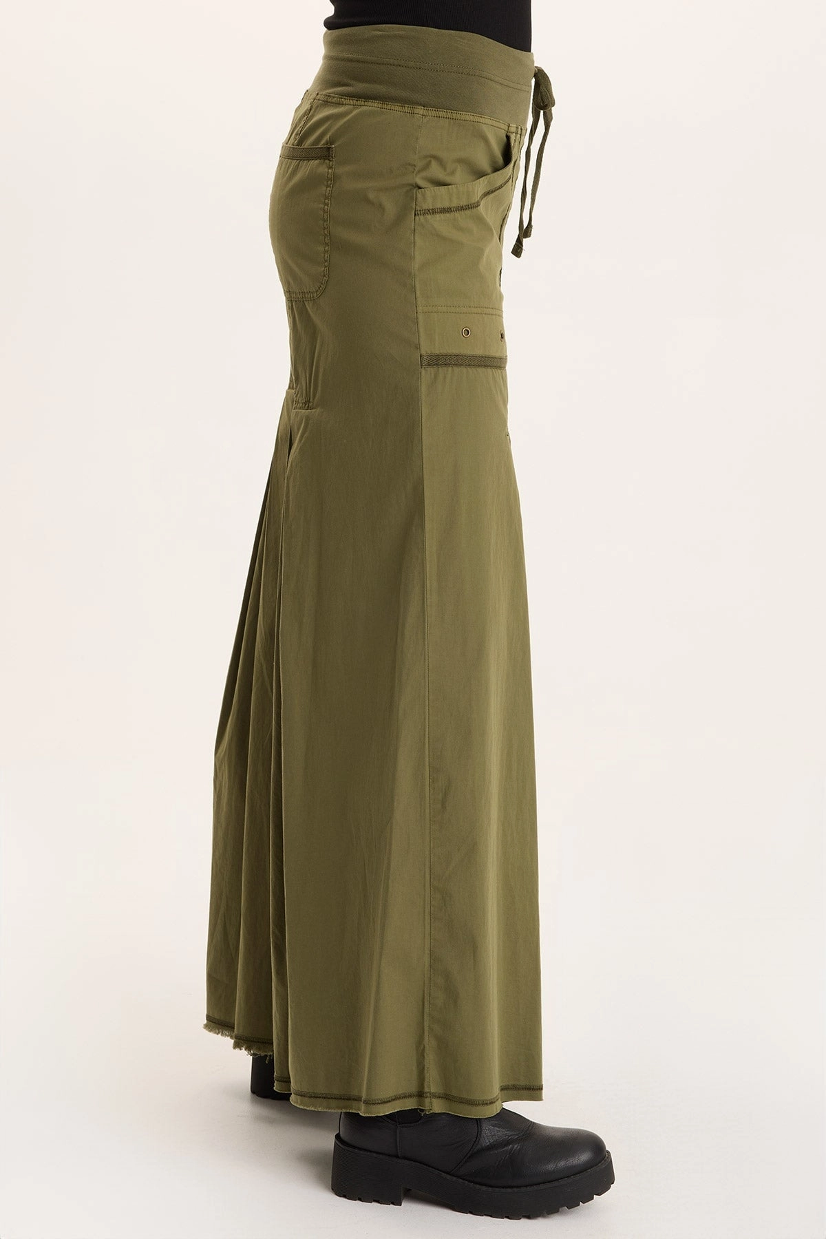 Nevins Soft Volume Wide Leg Drawstring Pant Lightweight Feel Anti Static Fabric