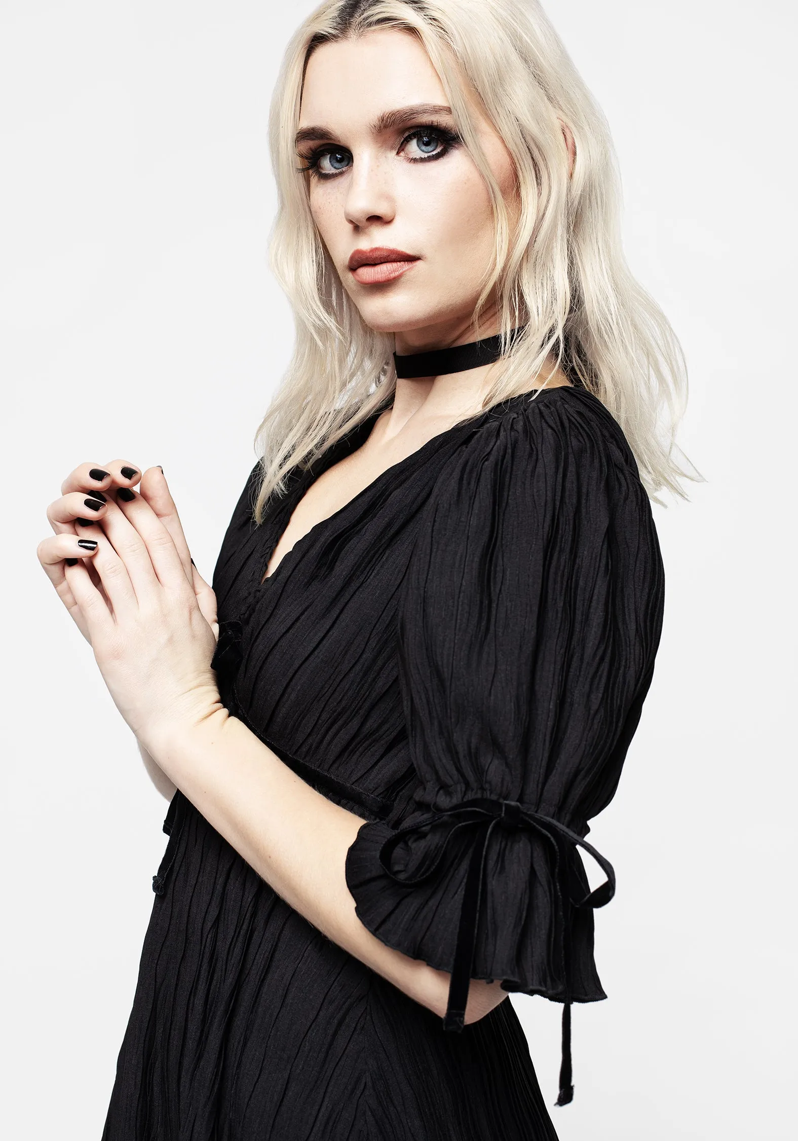 Classic-style Belial Crinkle Velour Ribbon Midaxi Dress