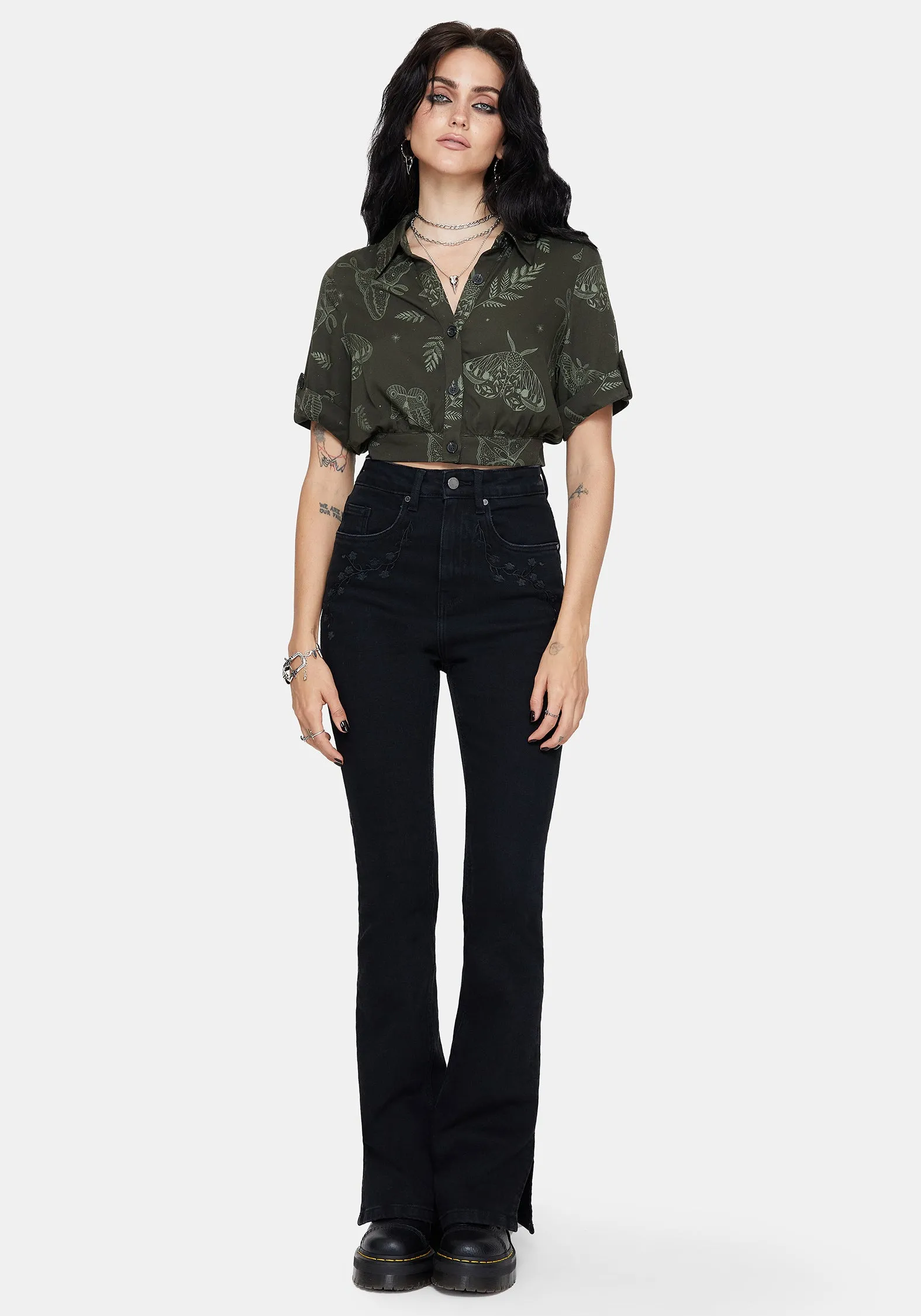 Callopistria Moth Print Short Sleeve Crop Shirt - Green Easy Care Material Abstract art