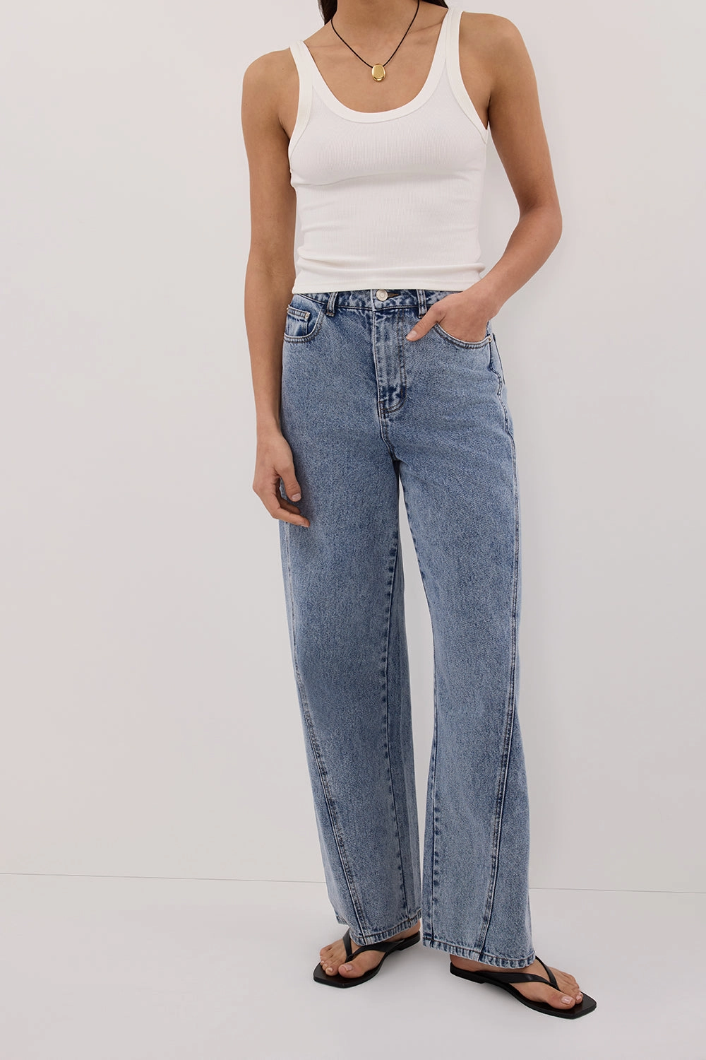 Non Restrictive Fit Flexible Movement CARSON MID BLUE WIDE LEG JEAN
