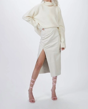 Cashmere Turtleneck Jumper In Off White Recycled Yarn Cozy Wear