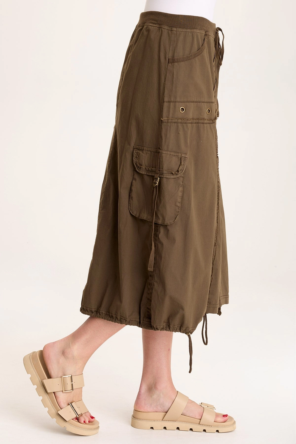 Castalina Poplin Cargo Midi Skirt Silicone Grip Trim button detail