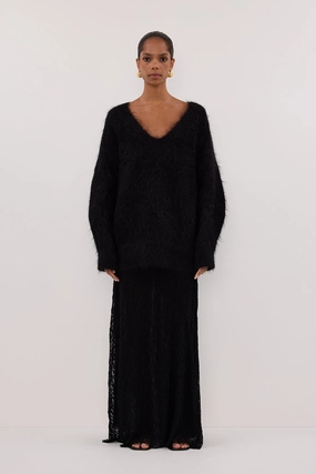 Non Restrictive Cut SALMA BLACK V NECK JUMPER