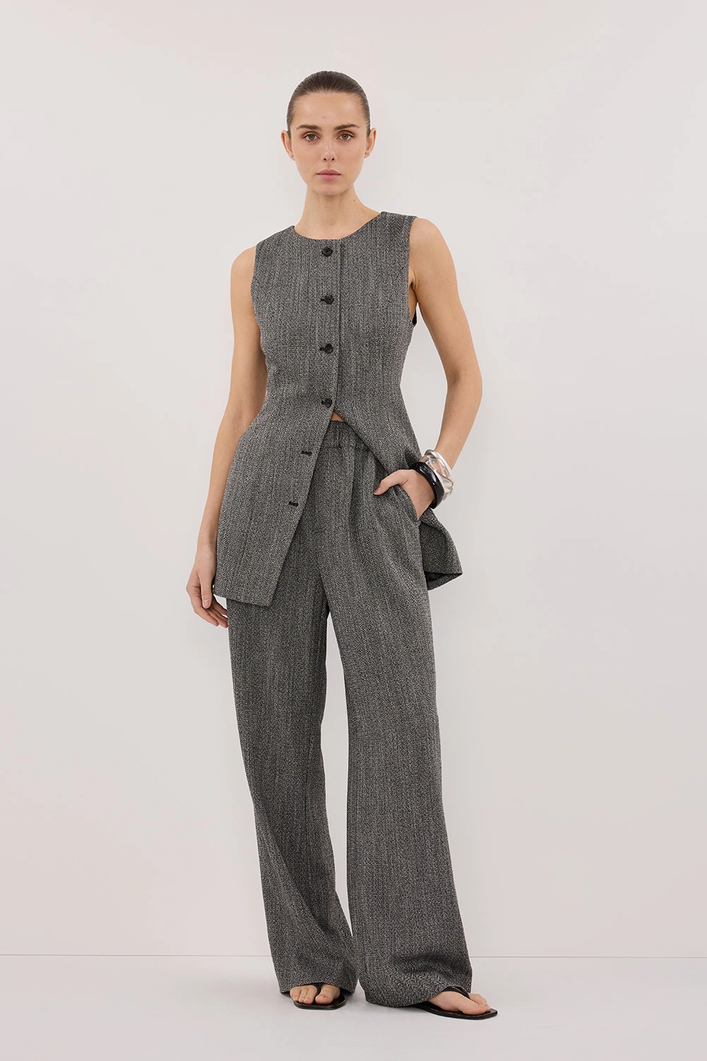 MANHATTAN CHARCOAL TWEED PANT Effortless Look Tough Build