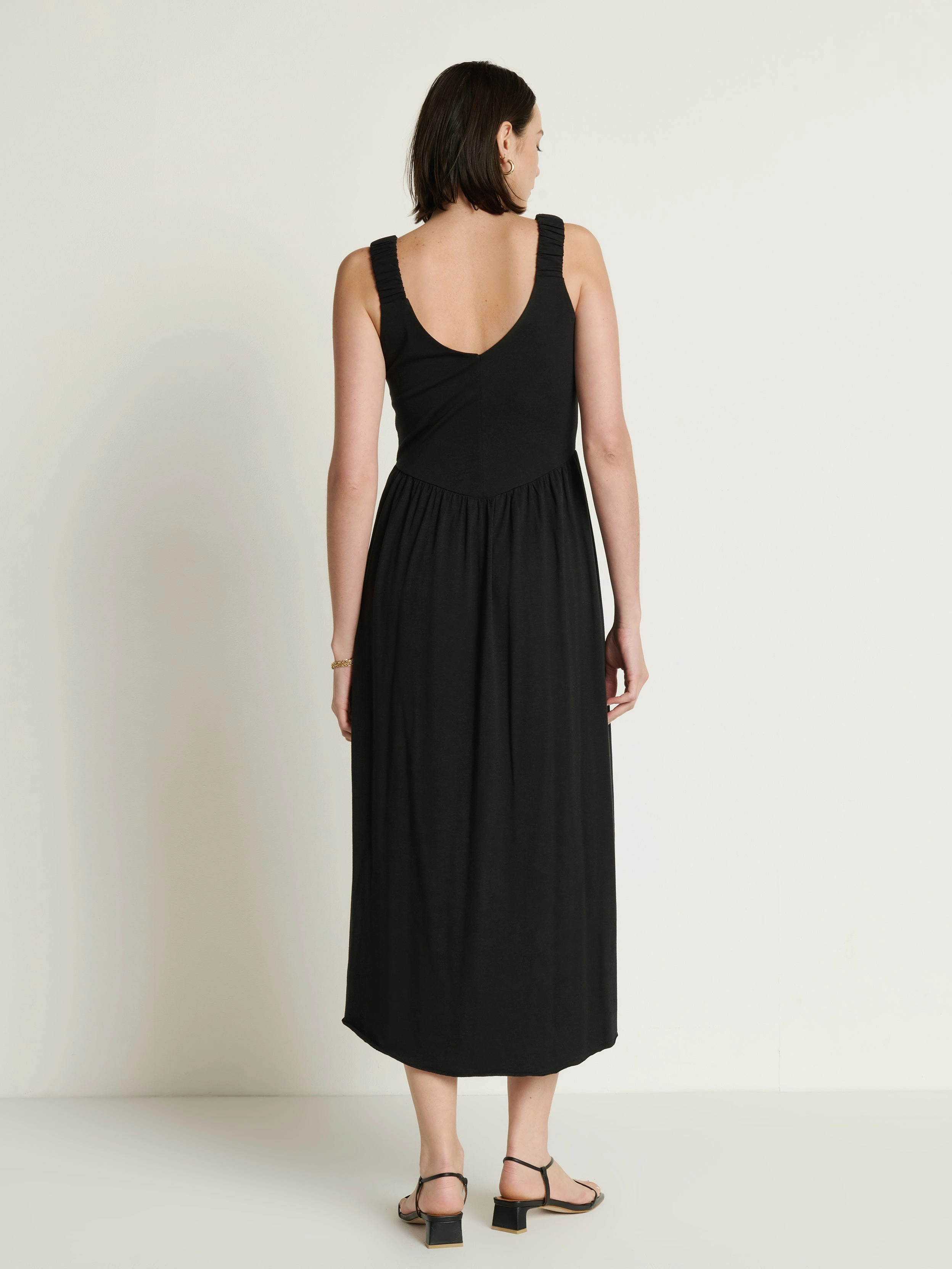 Night Ready Easy-Storage Celine Midi Dress