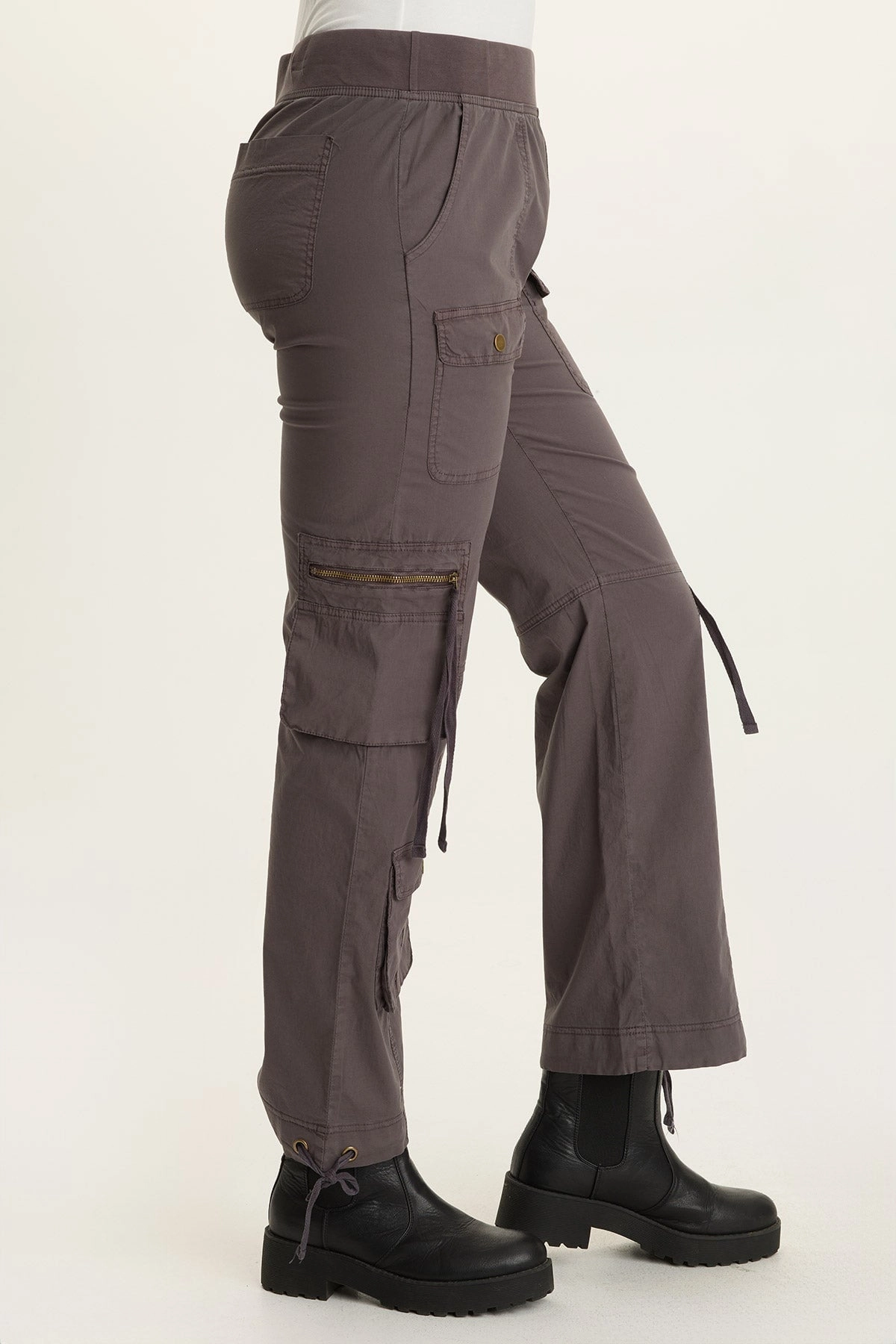 Comfortable Layering Chaucer Poplin Cargo Pant