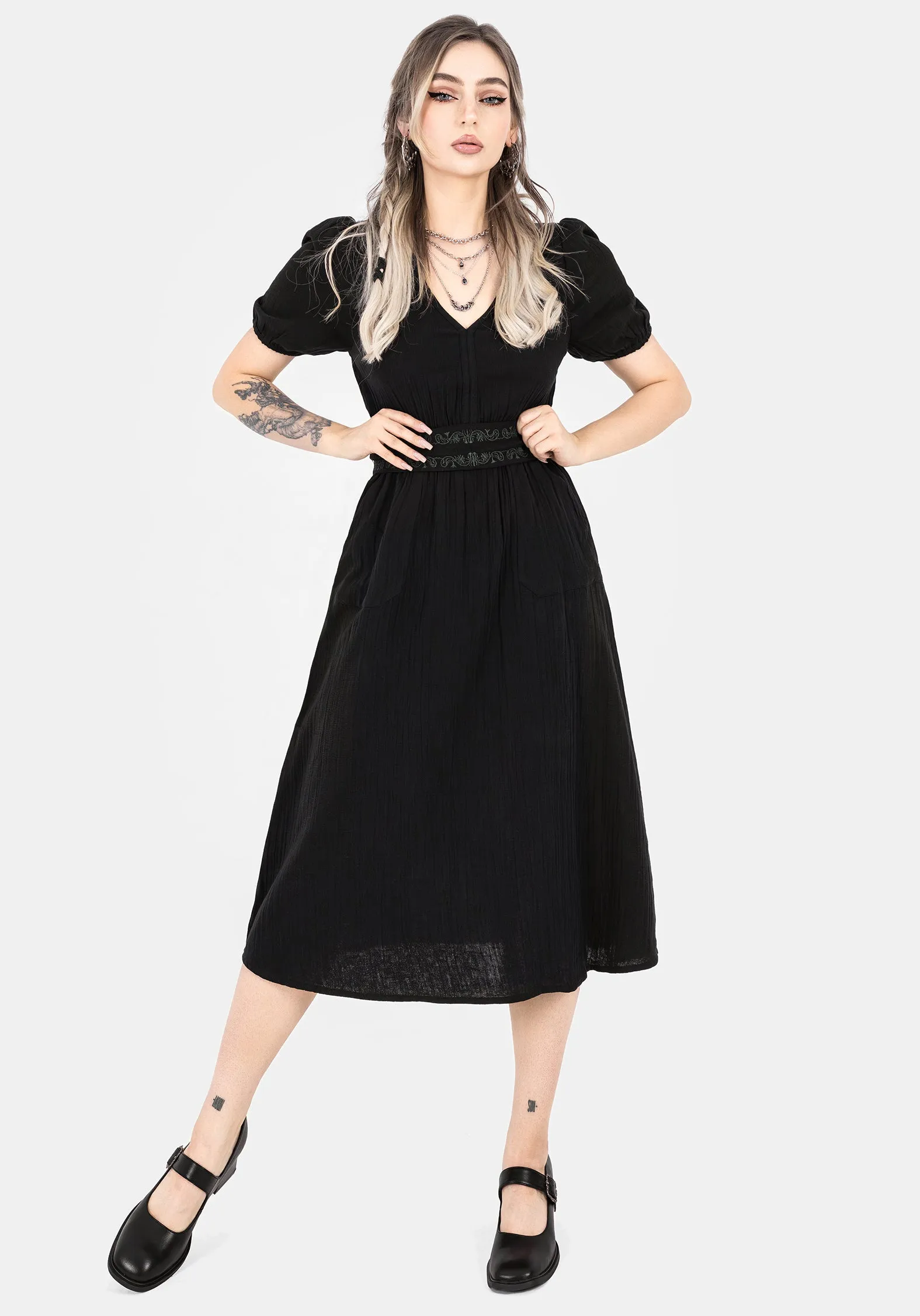 Trend-Inspired Poultice Embroidered Cotton Midi Dress - Black