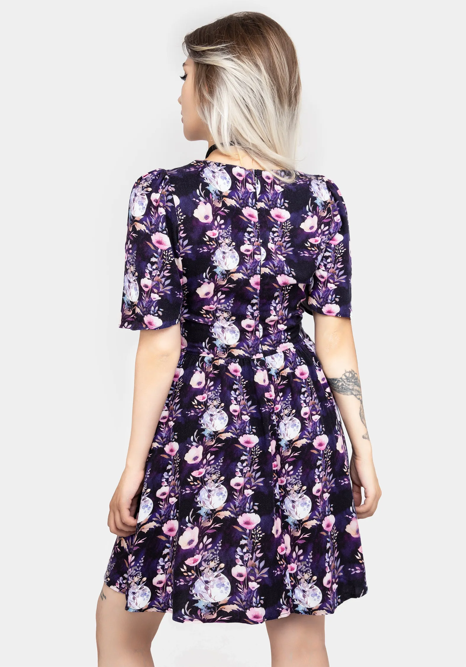knee-length Linen Love Socordia Floral Moon Button Front Mini Dress