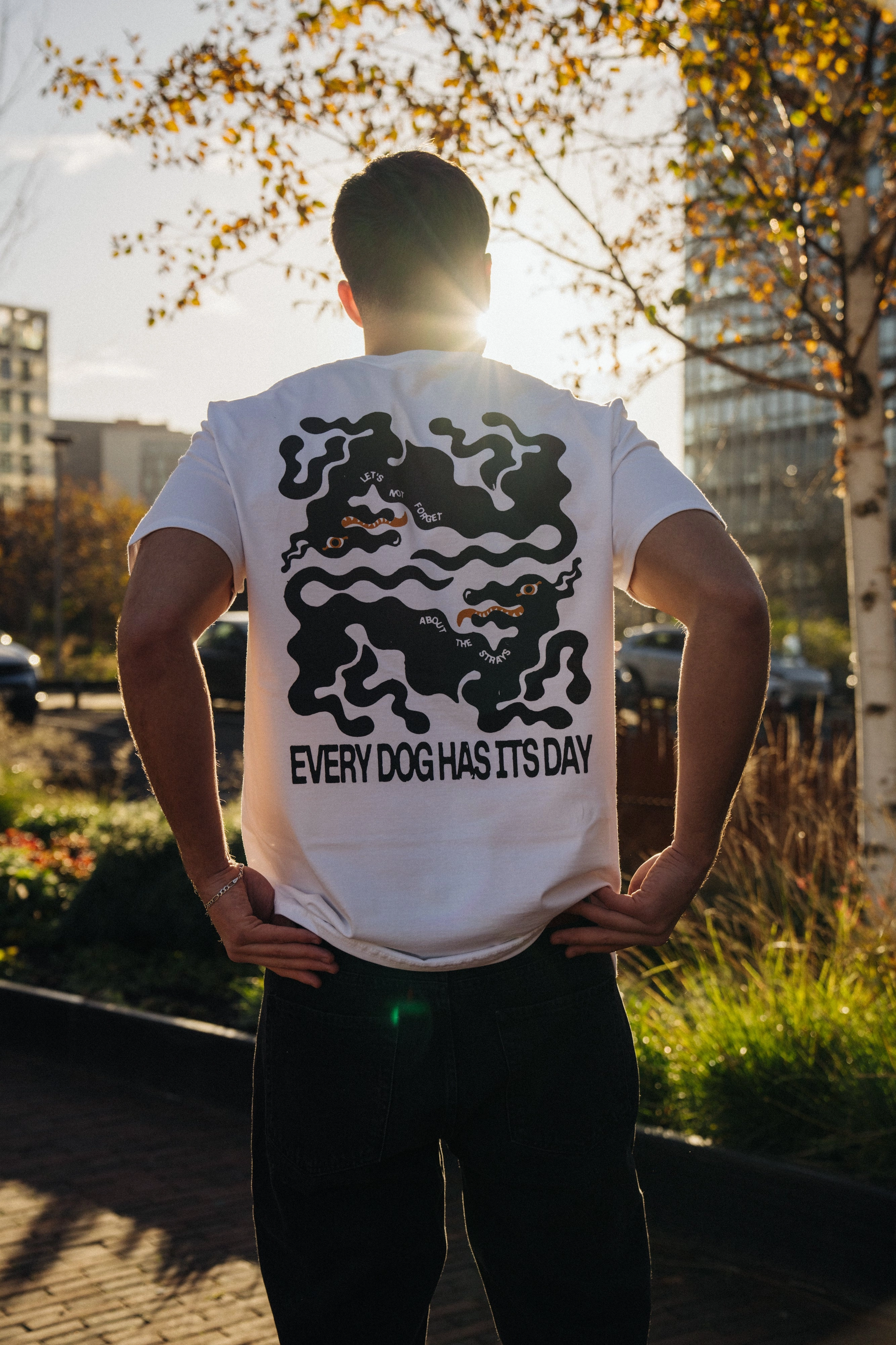 tall size Essential Piece KBAR X UN:IK 'Every Dog Has Its Day' Tee - White