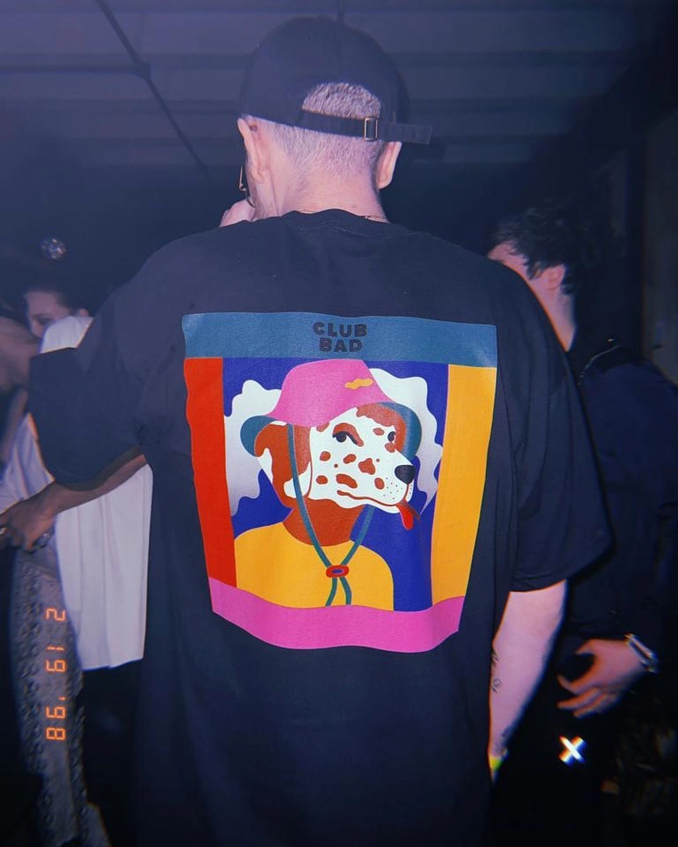 soft fit Everyday Look Mel?? X Club Bad 'Dalmatian' Tee - White