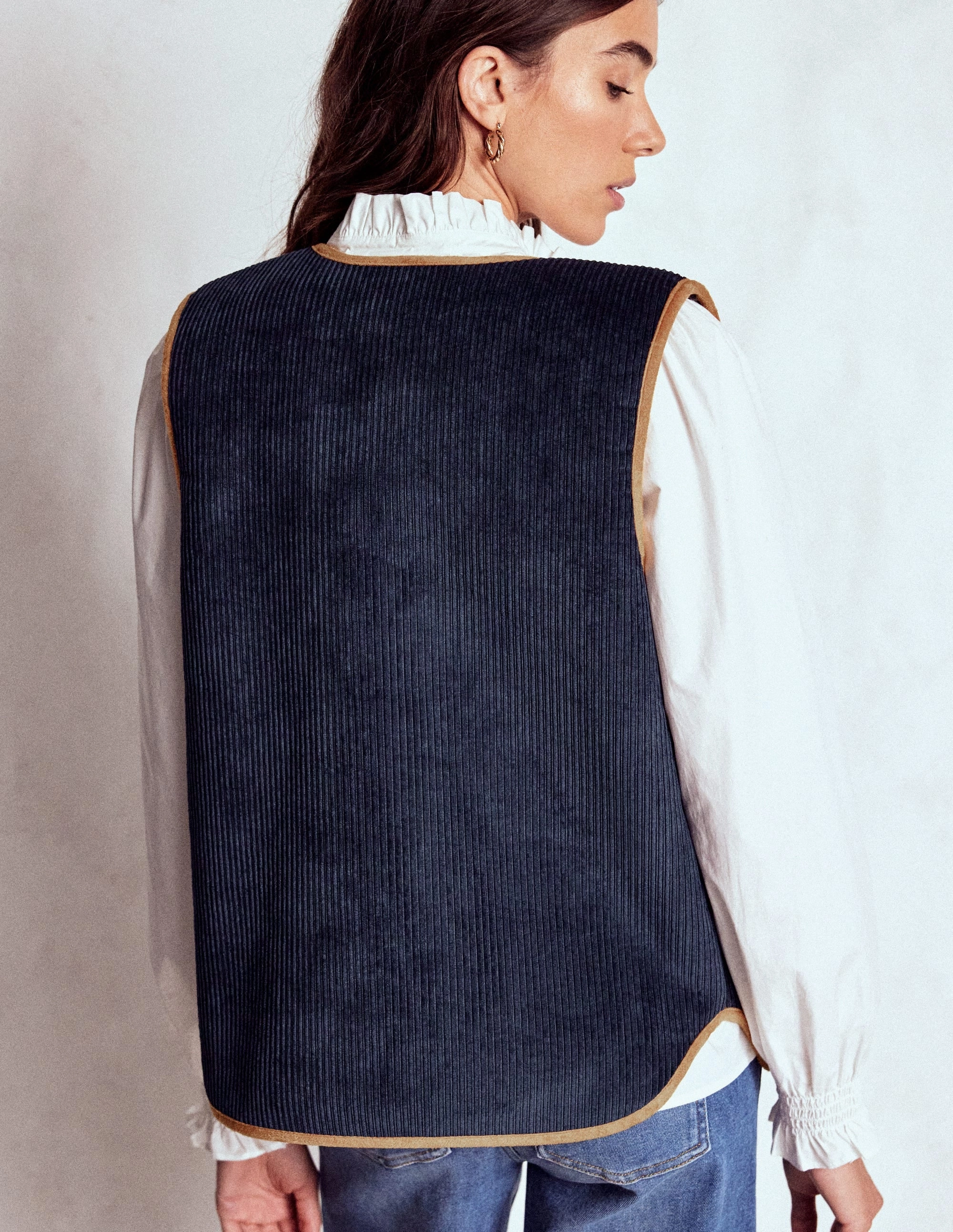 simple design Clerkenwell Reversible Gilet-Navy, Leopard