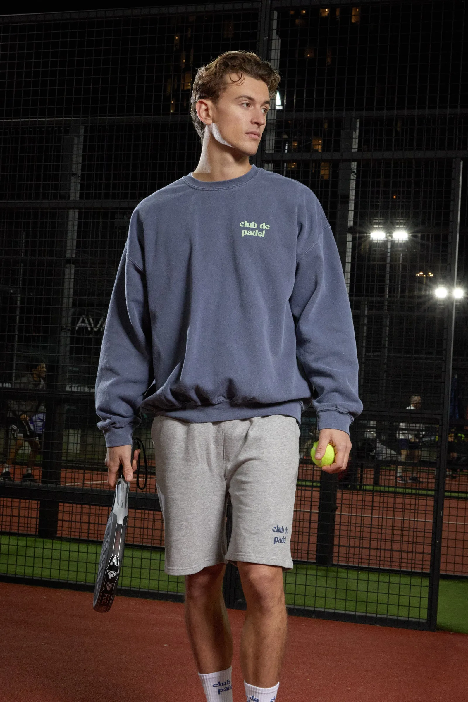 Club de Padel 'Summer Court' Vintage Washed Sweater - Navy Simple Comfort Casual Fit