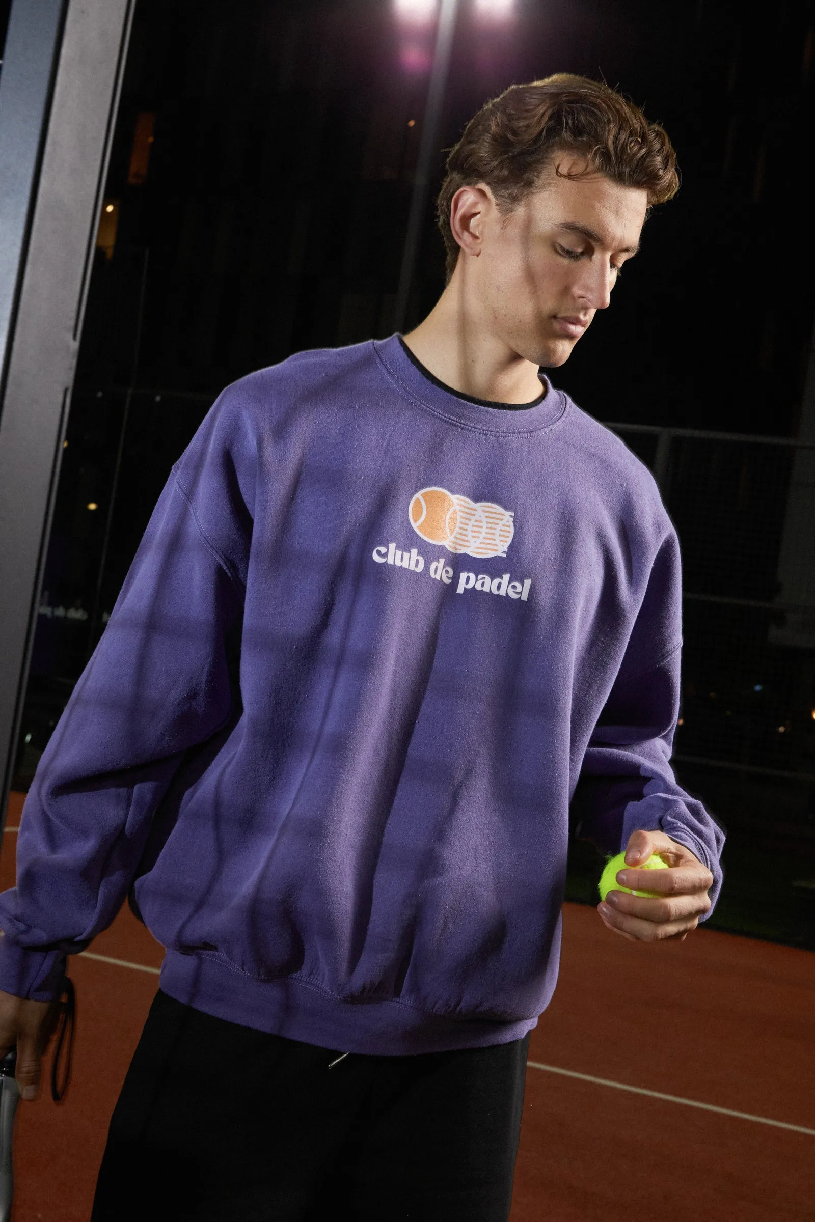 Club de Padel 'Vibora' Vintage Washed Sweater - Violet Temperature Regulating Fibers