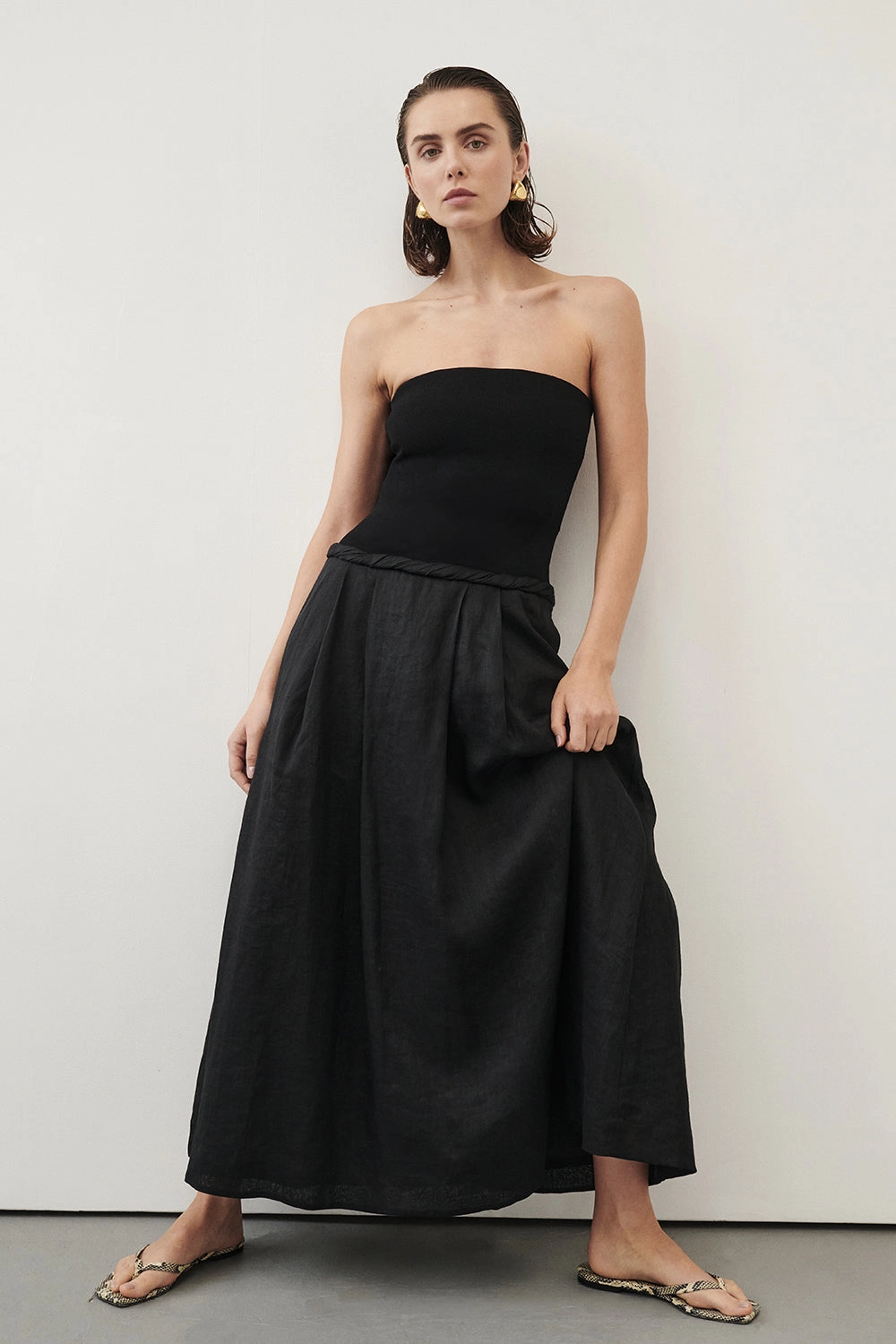 Red-Carpet Air Beauty COCO BLACK STRAPLESS HYBRID MIDI DRESS