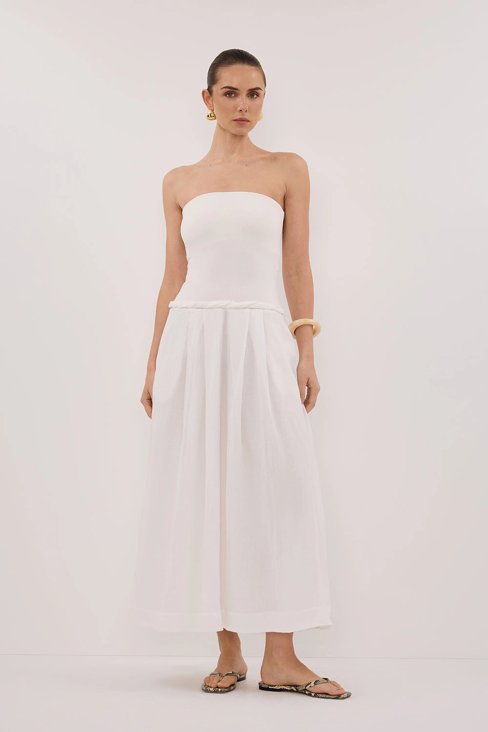 Minimalist Fit COCO WHITE STRAPLESS HYRBID MIDI DRESS