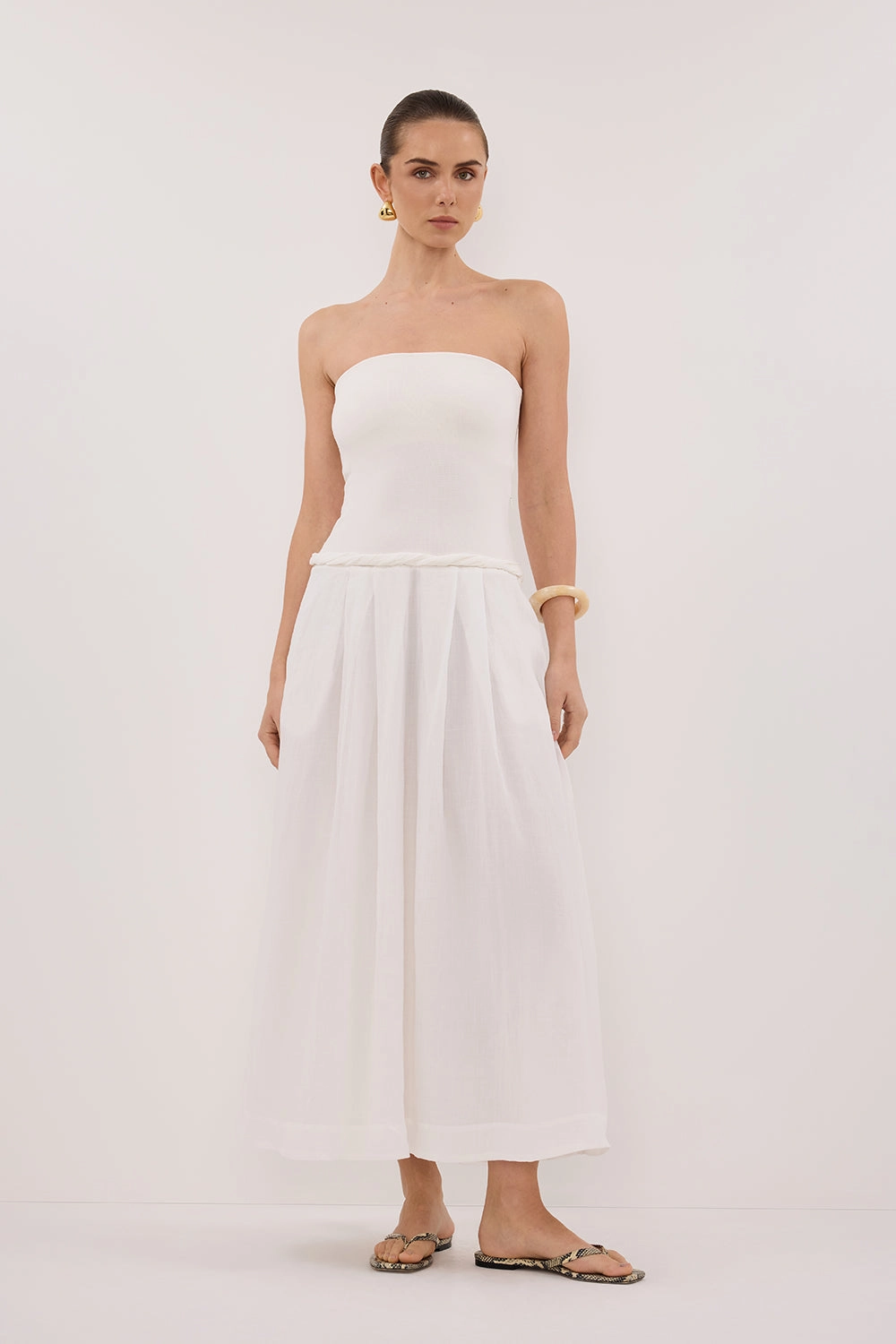 COCO WHITE STRAPLESS HYRBID MIDI DRESS Urban Touch Subtle design