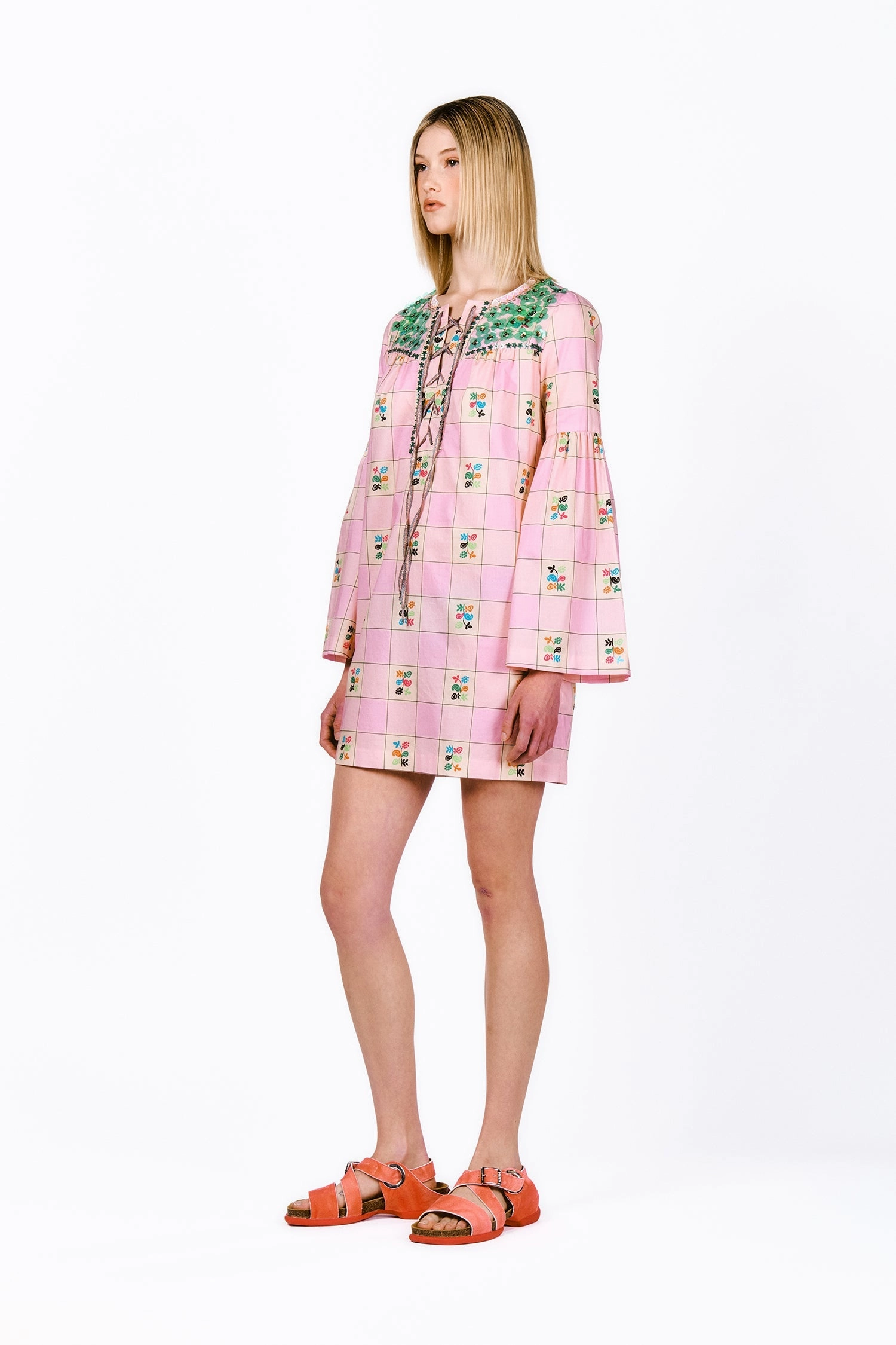 Easy-to-style casual dress Charming Fit Giant Floral Gingham Embroidered Dress