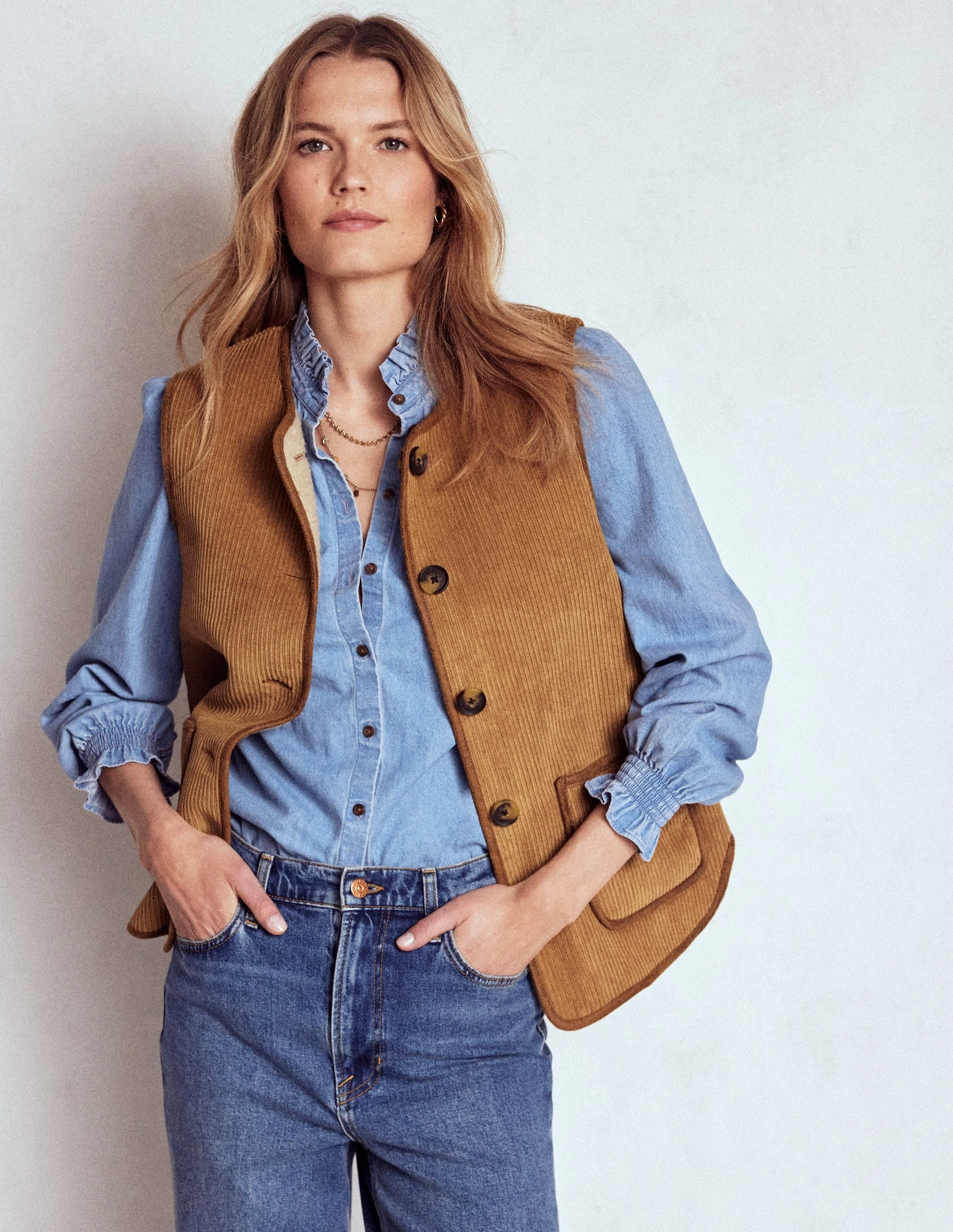 Easy Layering Clerkenwell Reversible Gilet-Hazelnut Brown, Natural