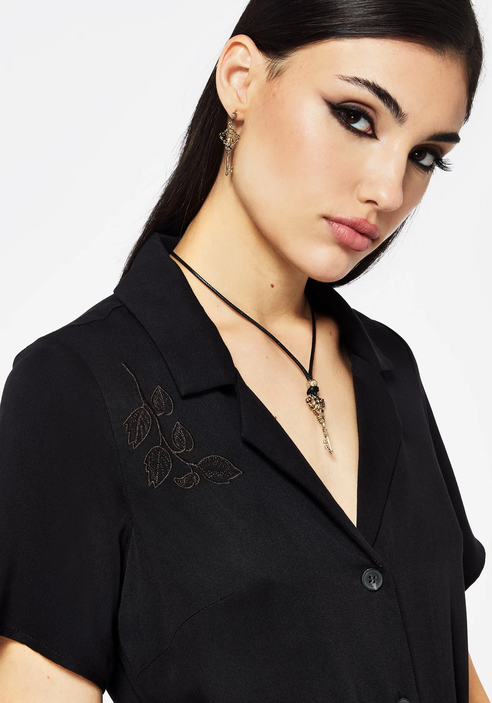 Indoor Event Fairfolk Floral Embroidery Tie Waist Button Down Midi Shirt Dress