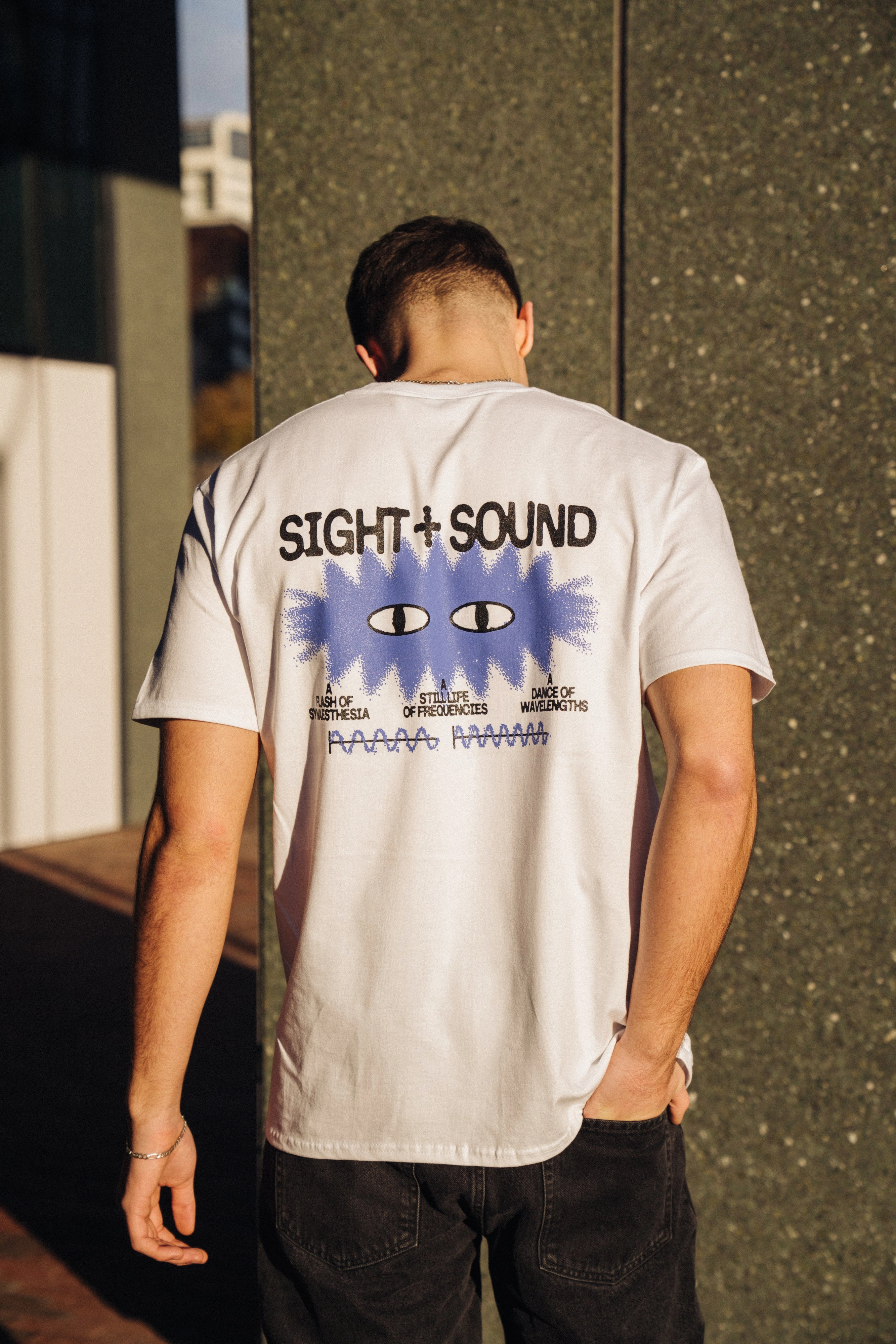Wrinkle Resistant Comfort and style KBAR X UN:IK 'Sight & Sound' Tee - White