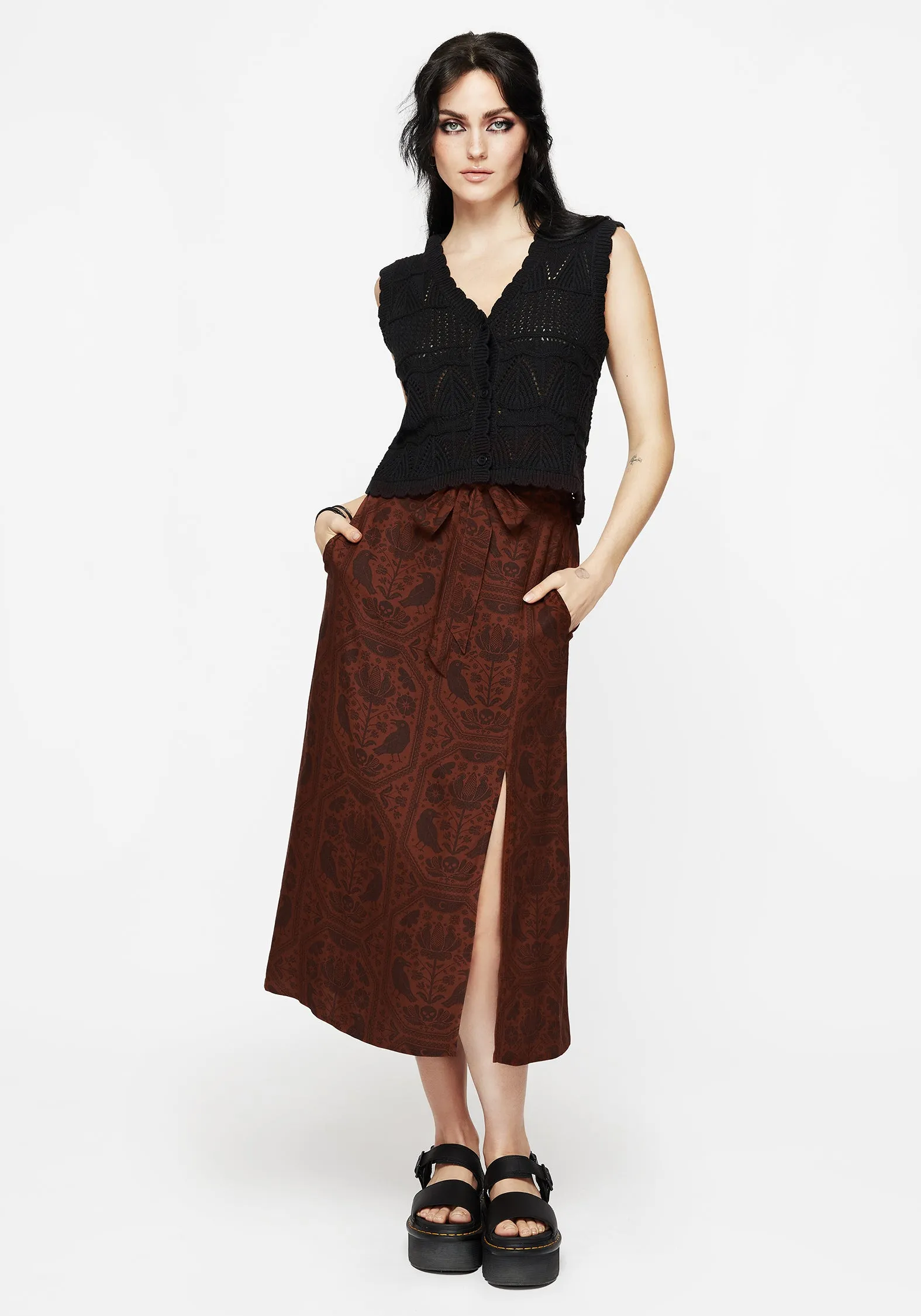 Mood Outfit Street Vibe Annabel Raven Print Split Front Midi Skirt - Rust