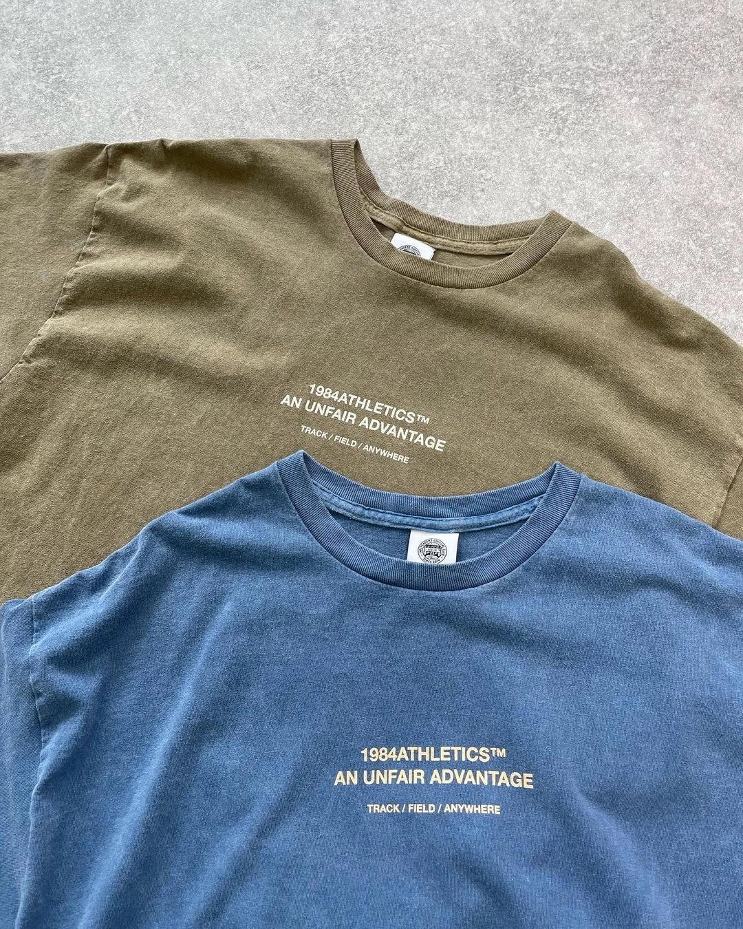 Comfortable and stylish Comfy Fit Layer Vice 84 'Athletics' Vintage Washed Tee Twinpack - Pacific Blue/Army Green