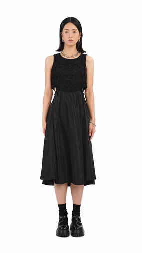 Edgy Layers AntiStaticMaterial Cord Embroidery Dress