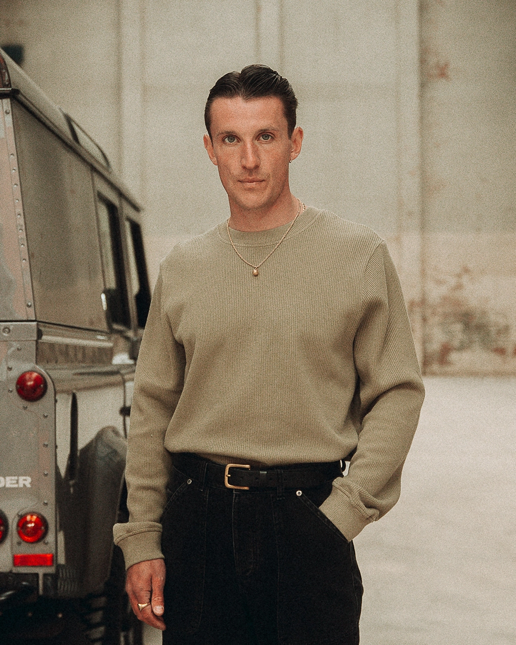 Crafted Ribbed Longsleeve - Olive Travel Trend Casual Comfort Layer