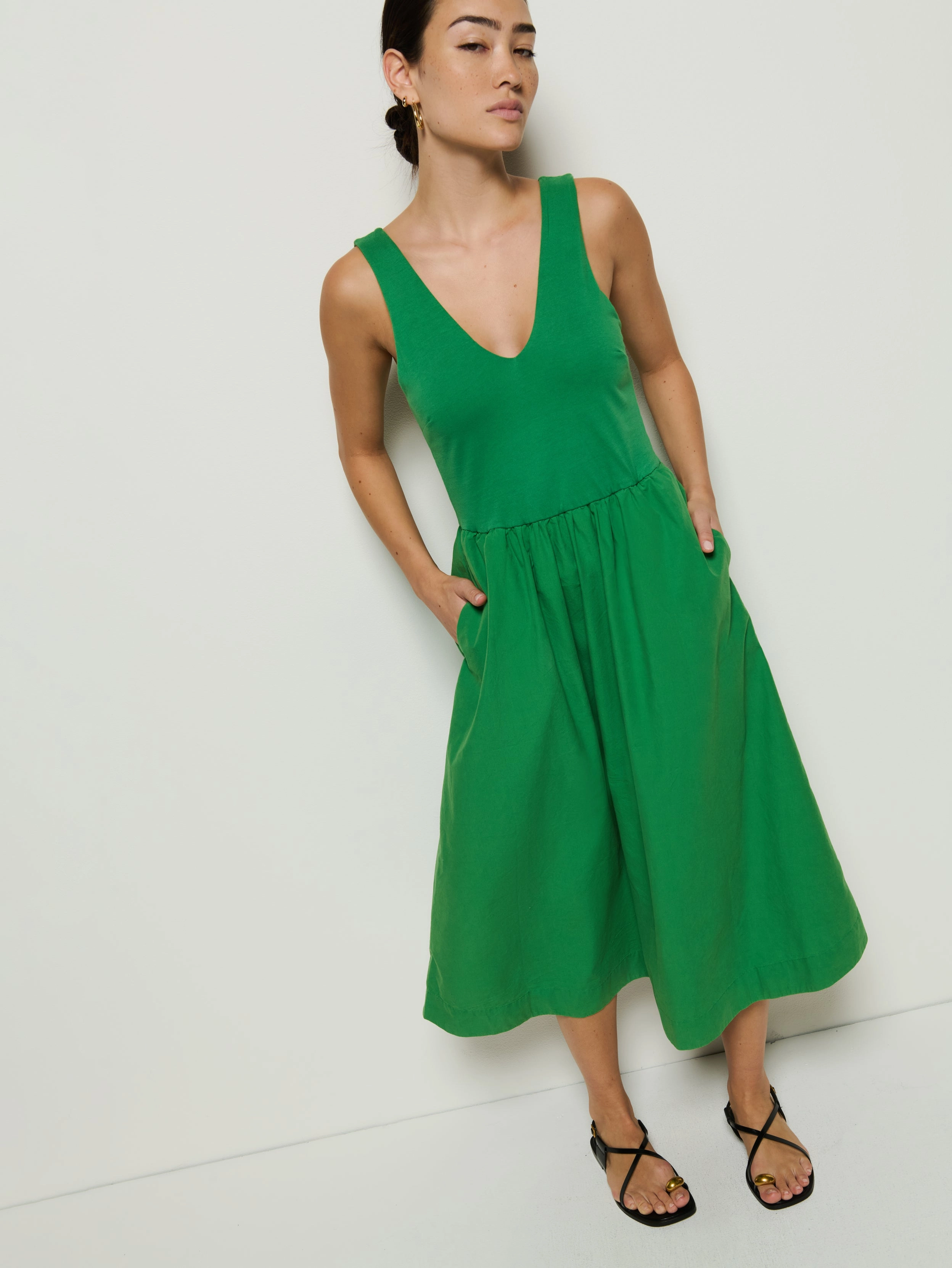 Grace Glow Daria V-Neck Midi